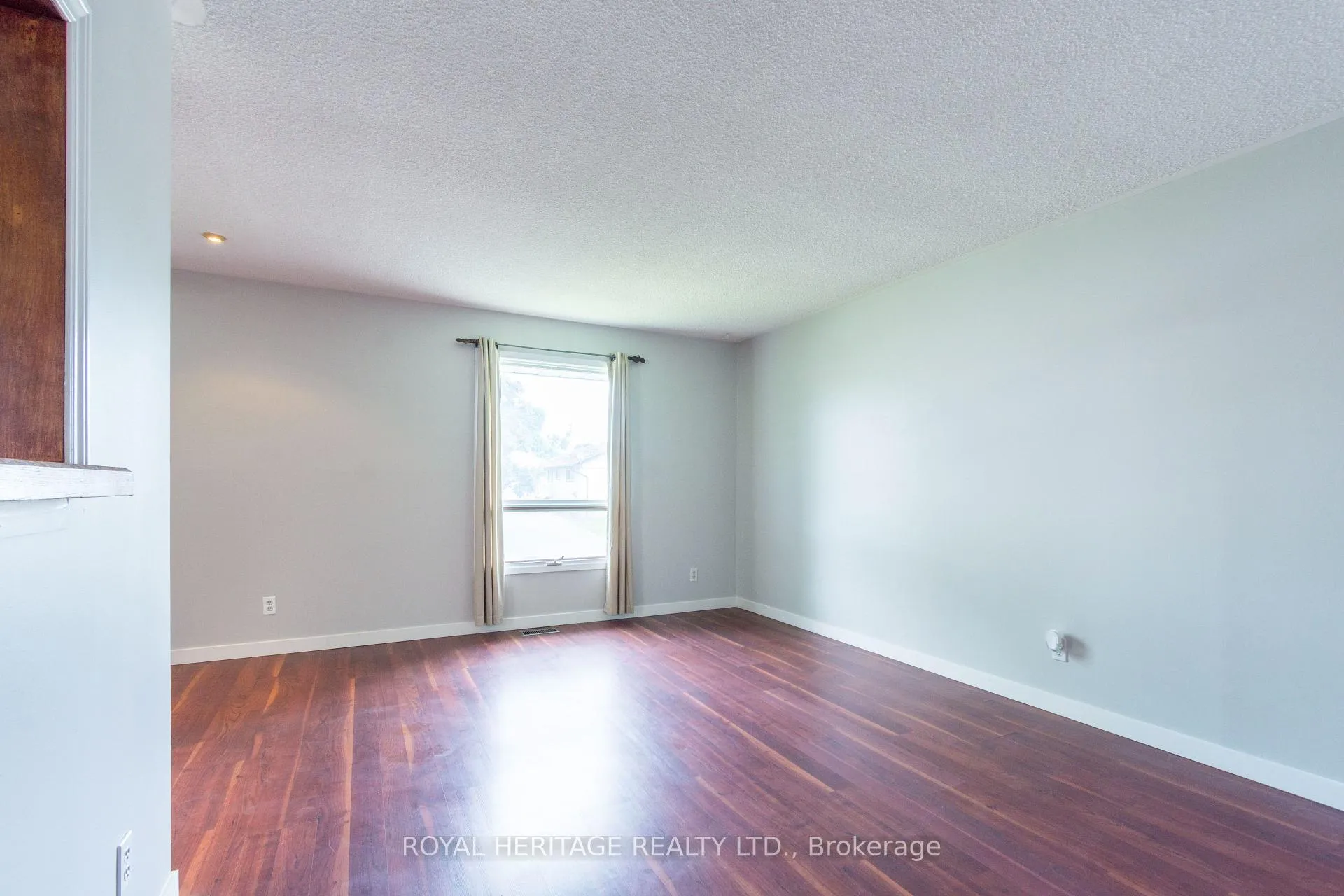 Photo 8 of 69 Brimley Court, Belleville, Belleville Ward — HOMEH
