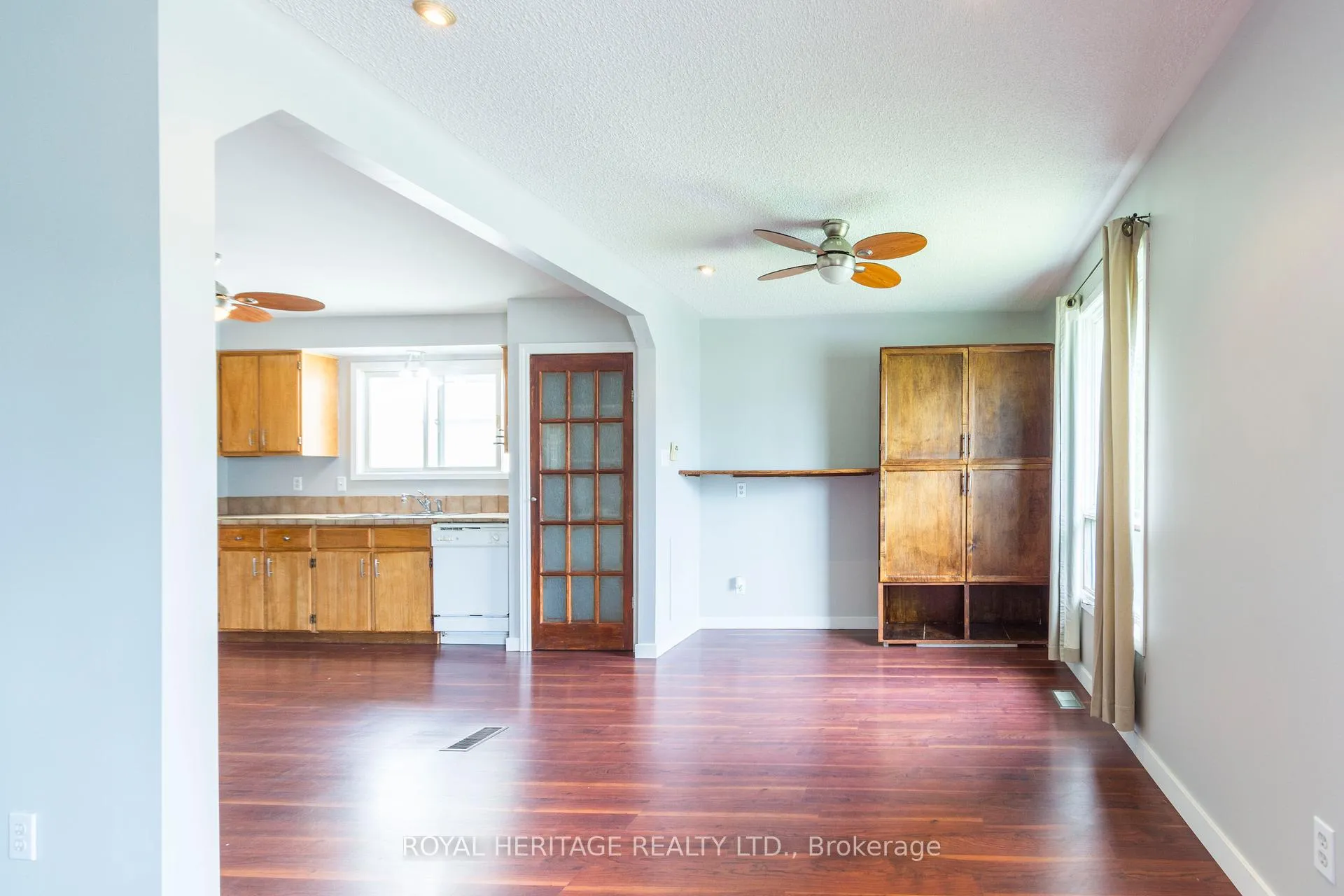 Photo 10 of 69 Brimley Court, Belleville, Belleville Ward — HOMEH