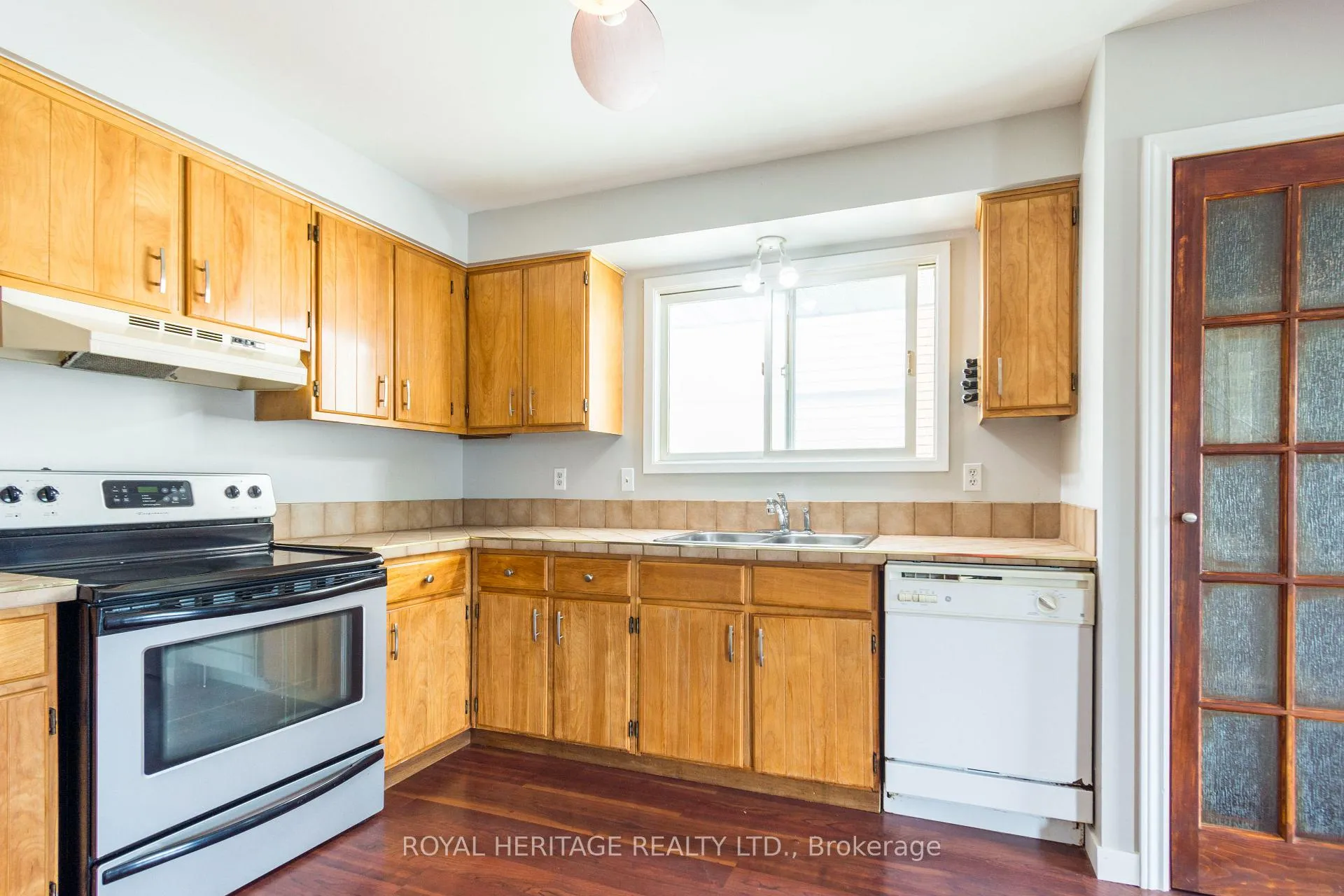 Photo 14 of 69 Brimley Court, Belleville, Belleville Ward — HOMEH