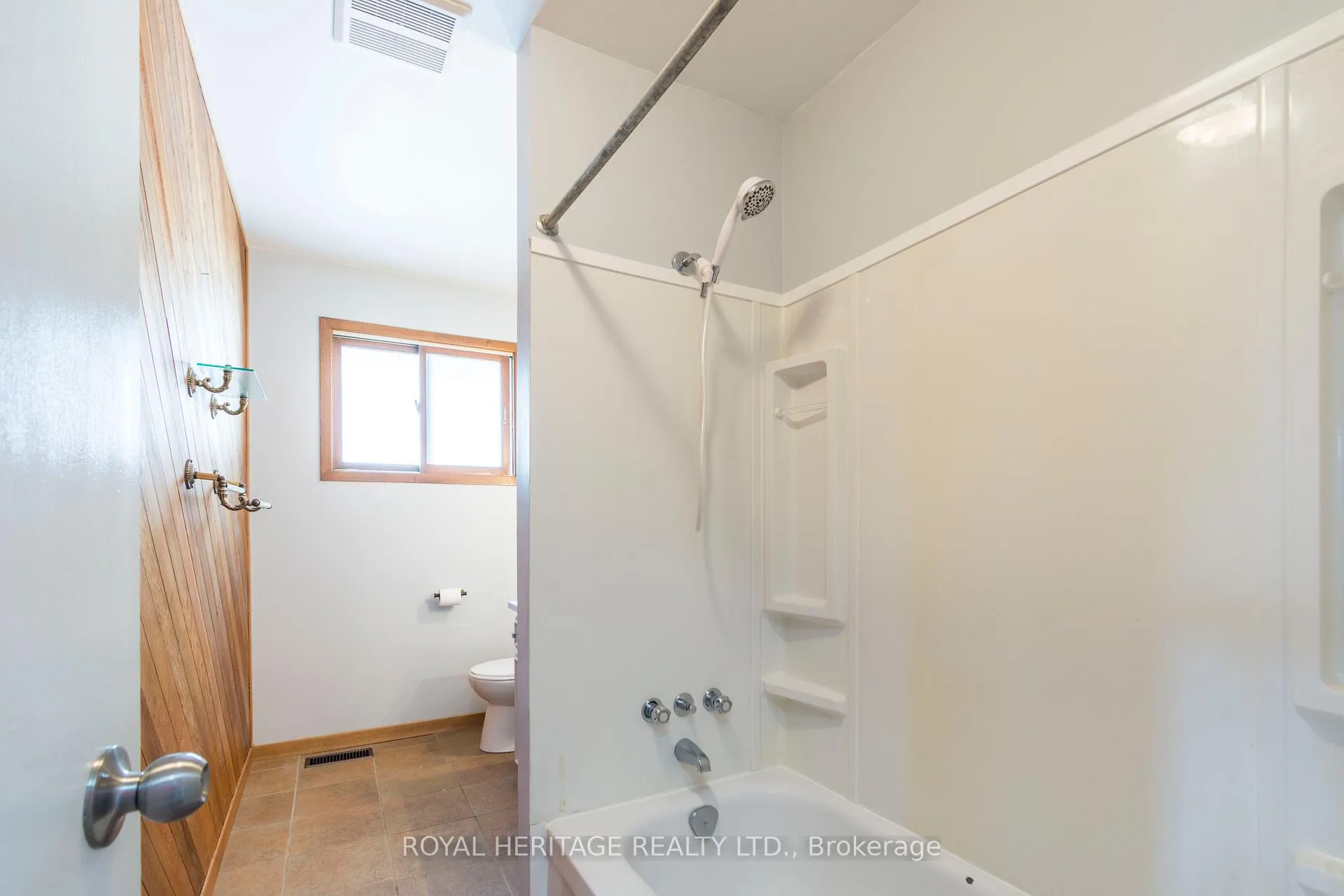 Photo 23 of 69 Brimley Court, Belleville, Belleville Ward — HOMEH