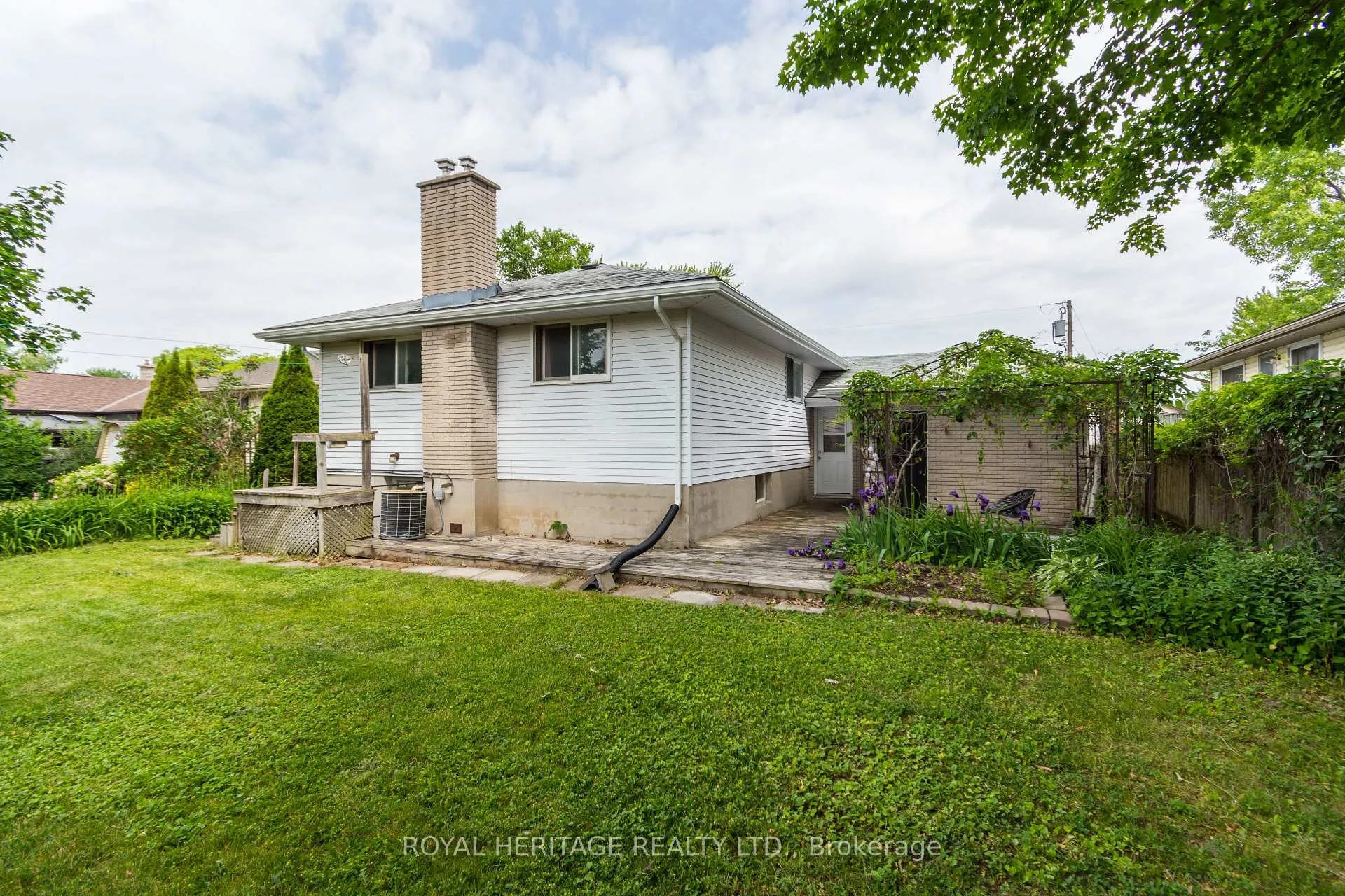 Photo 37 of 69 Brimley Court, Belleville, Belleville Ward — HOMEH