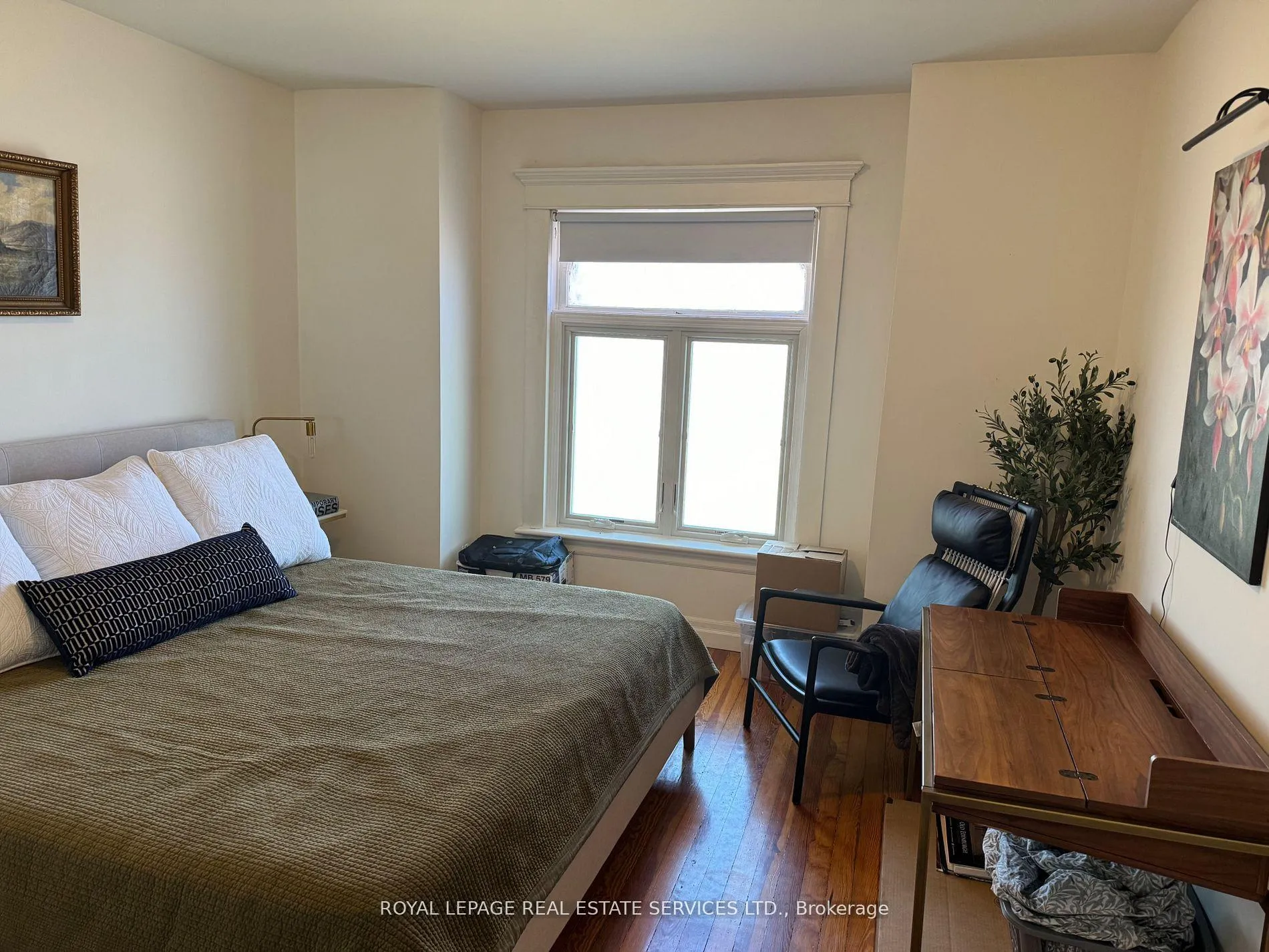Photo 17 of 496 Walker's Line, Burlington, Roseland — HOMEH