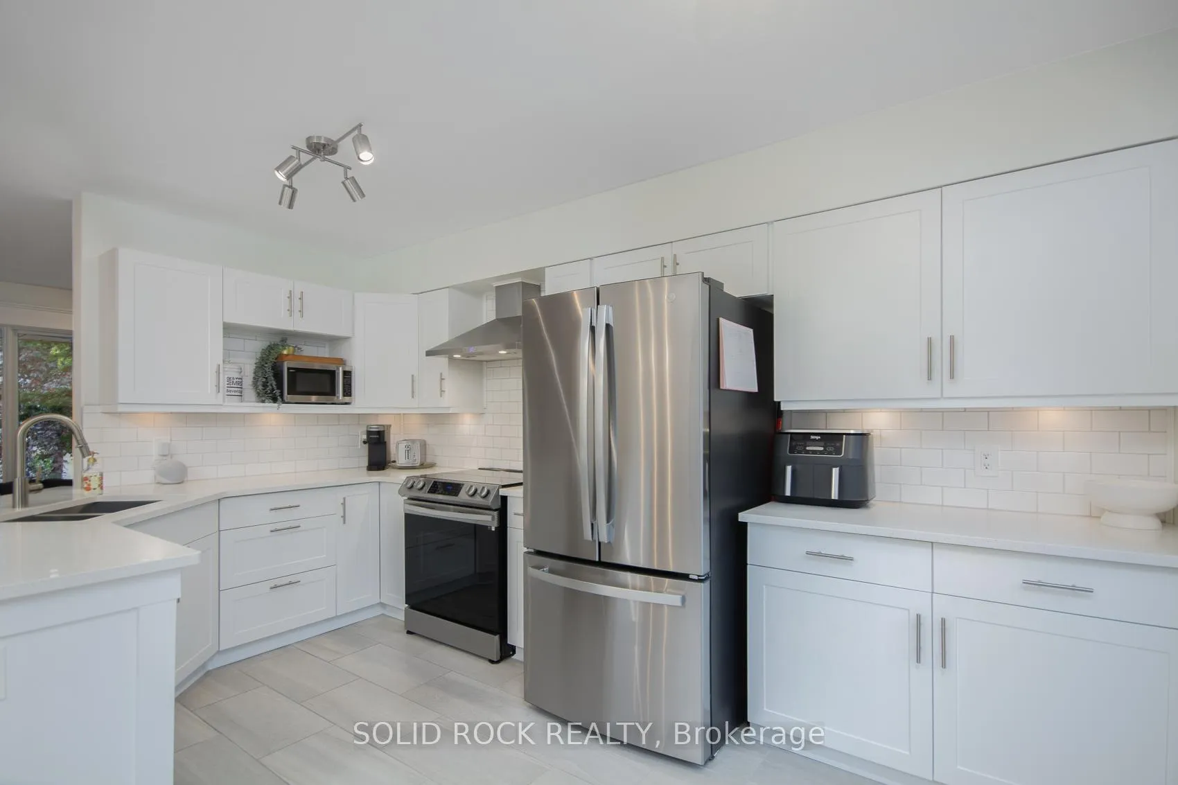 Photo 20 of 119 Kincardine Drive, Ottawa, Kanata - Glencairn/Hazeldean — HOMEH