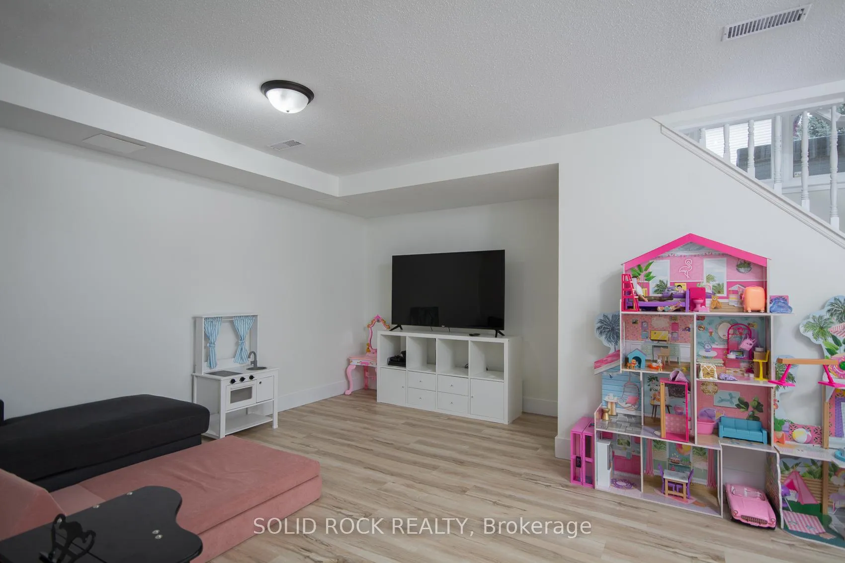 Photo 32 of 119 Kincardine Drive, Ottawa, Kanata - Glencairn/Hazeldean — HOMEH