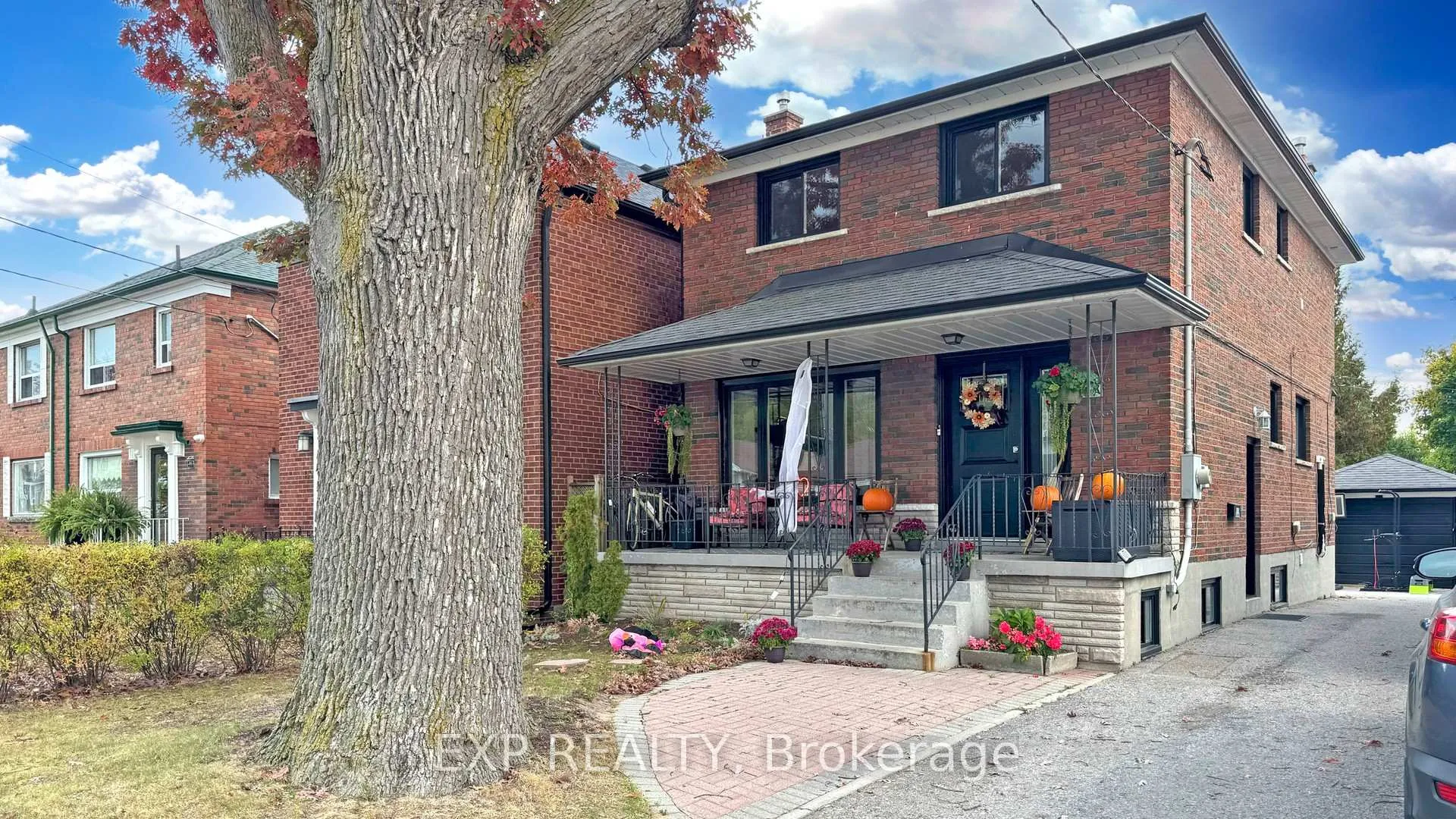 Photo 3 of Unit 2, 477a Cosburn Avenue, Toronto, Danforth Village-East York — HOMEH