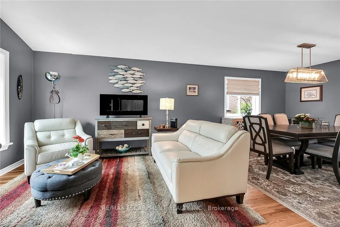Photo 4 of 684 Upper Horning Road, Hamilton, Gurnett — HOMEH