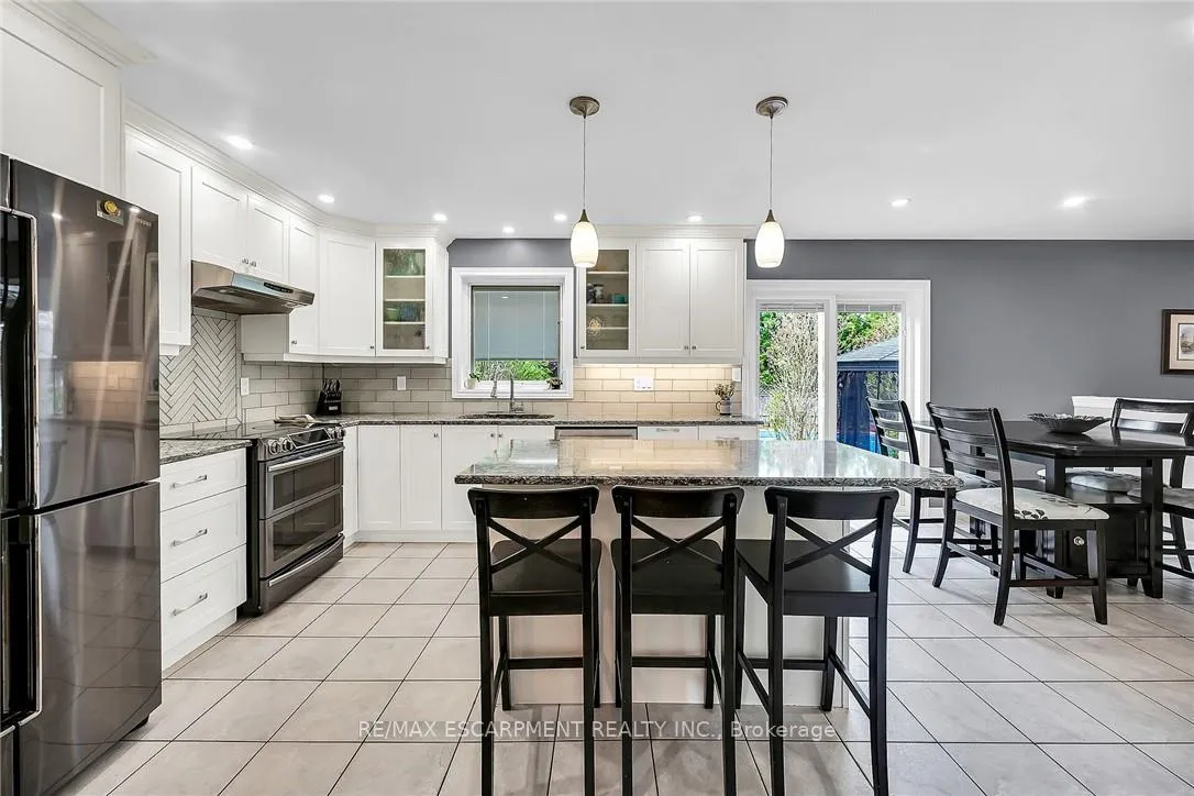 Photo 8 of 684 Upper Horning Road, Hamilton, Gurnett — HOMEH