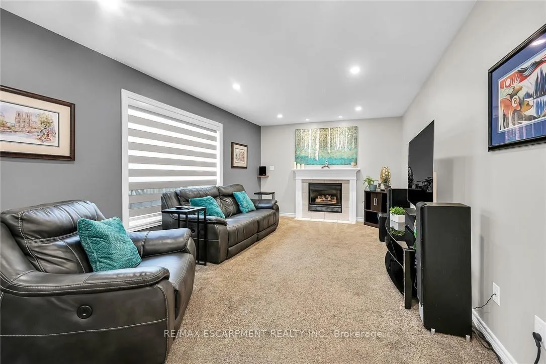 Photo 13 of 684 Upper Horning Road, Hamilton, Gurnett — HOMEH