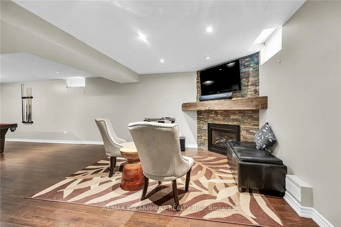 Photo 35 of 684 Upper Horning Road, Hamilton, Gurnett — HOMEH