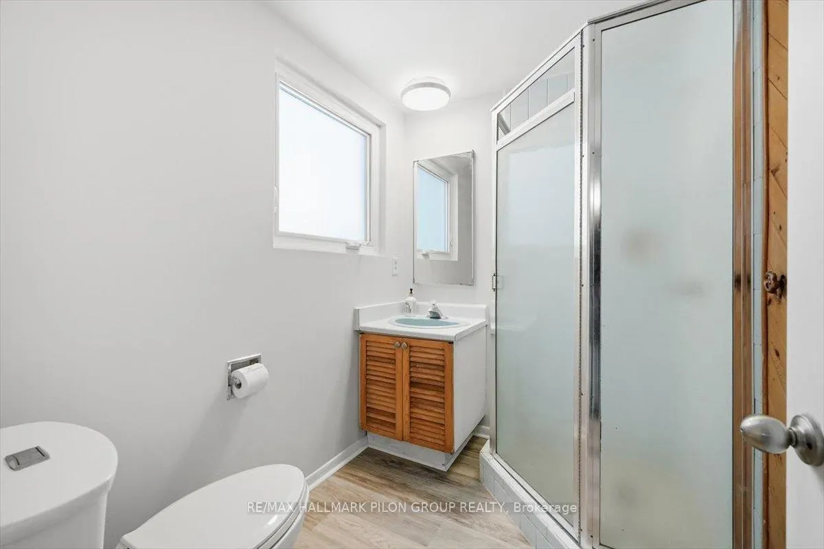 Photo 18 of 2116 Grafton Crescent, Ottawa, Beacon Hill North — HOMEH