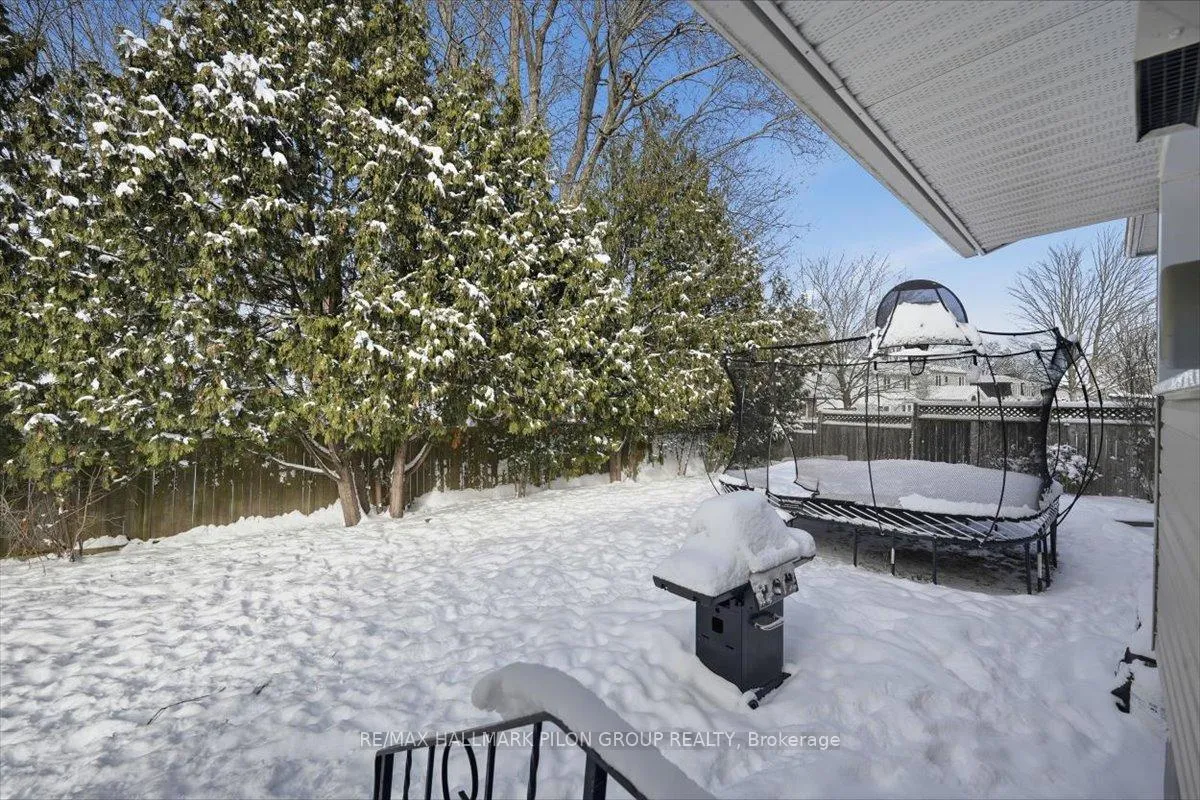 Photo 21 of 2116 Grafton Crescent, Ottawa, Beacon Hill North — HOMEH