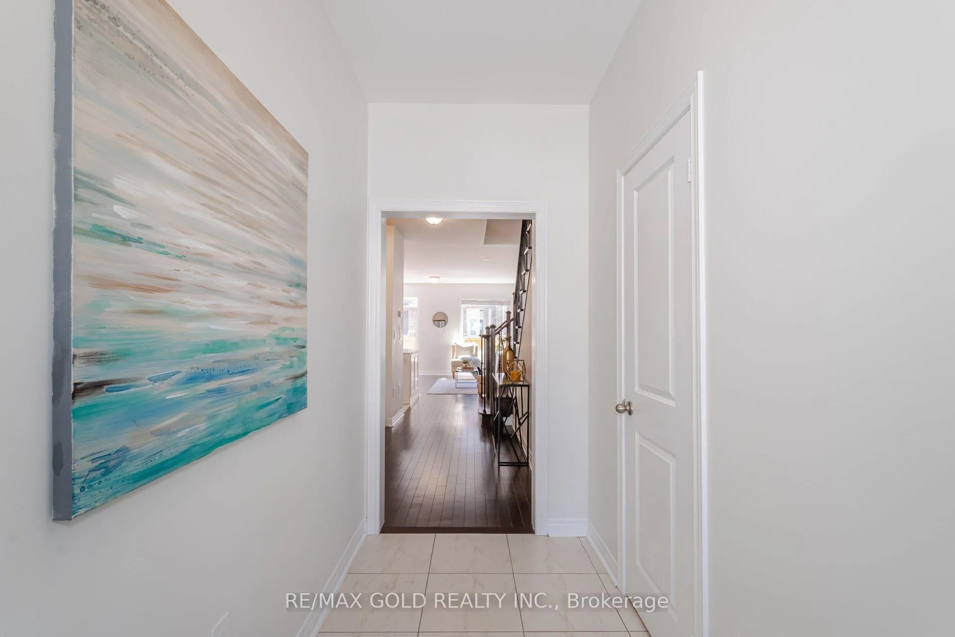 Photo 6 of 21 Pearman Crescent, Brampton, Northwest Brampton — HOMEH