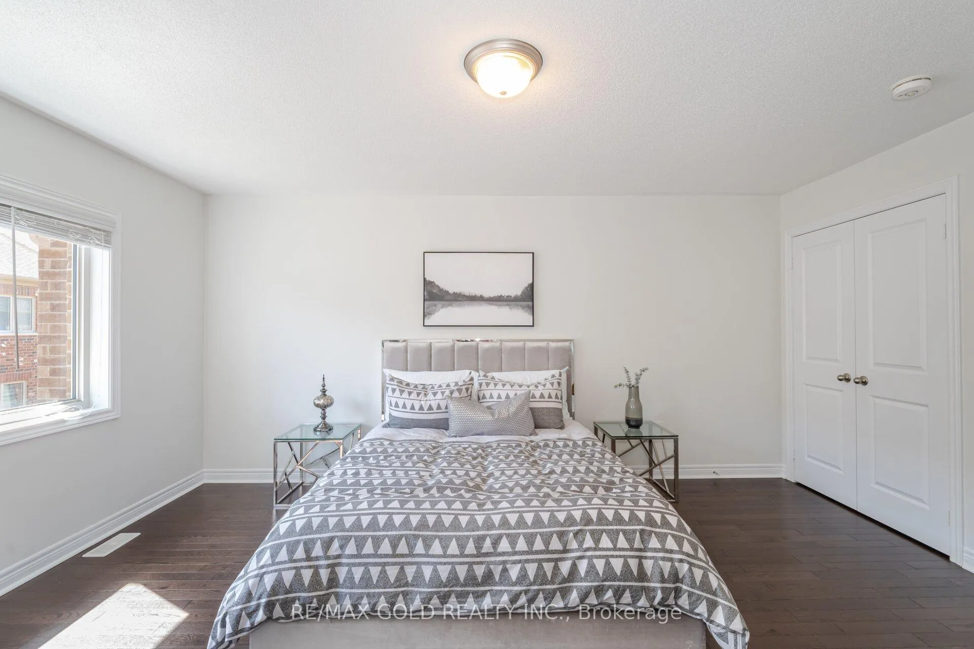 Photo 20 of 21 Pearman Crescent, Brampton, Northwest Brampton — HOMEH