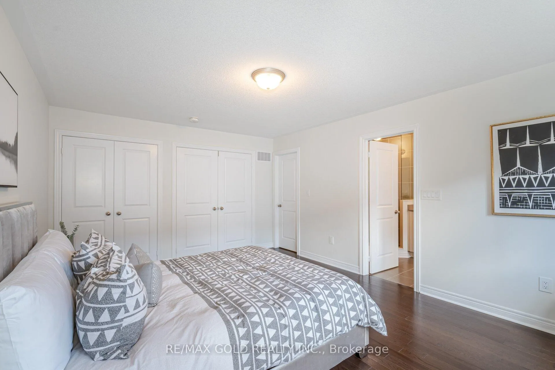 Photo 21 of 21 Pearman Crescent, Brampton, Northwest Brampton — HOMEH