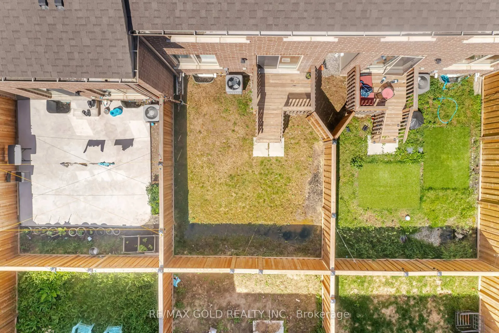 Photo 37 of 21 Pearman Crescent, Brampton, Northwest Brampton — HOMEH