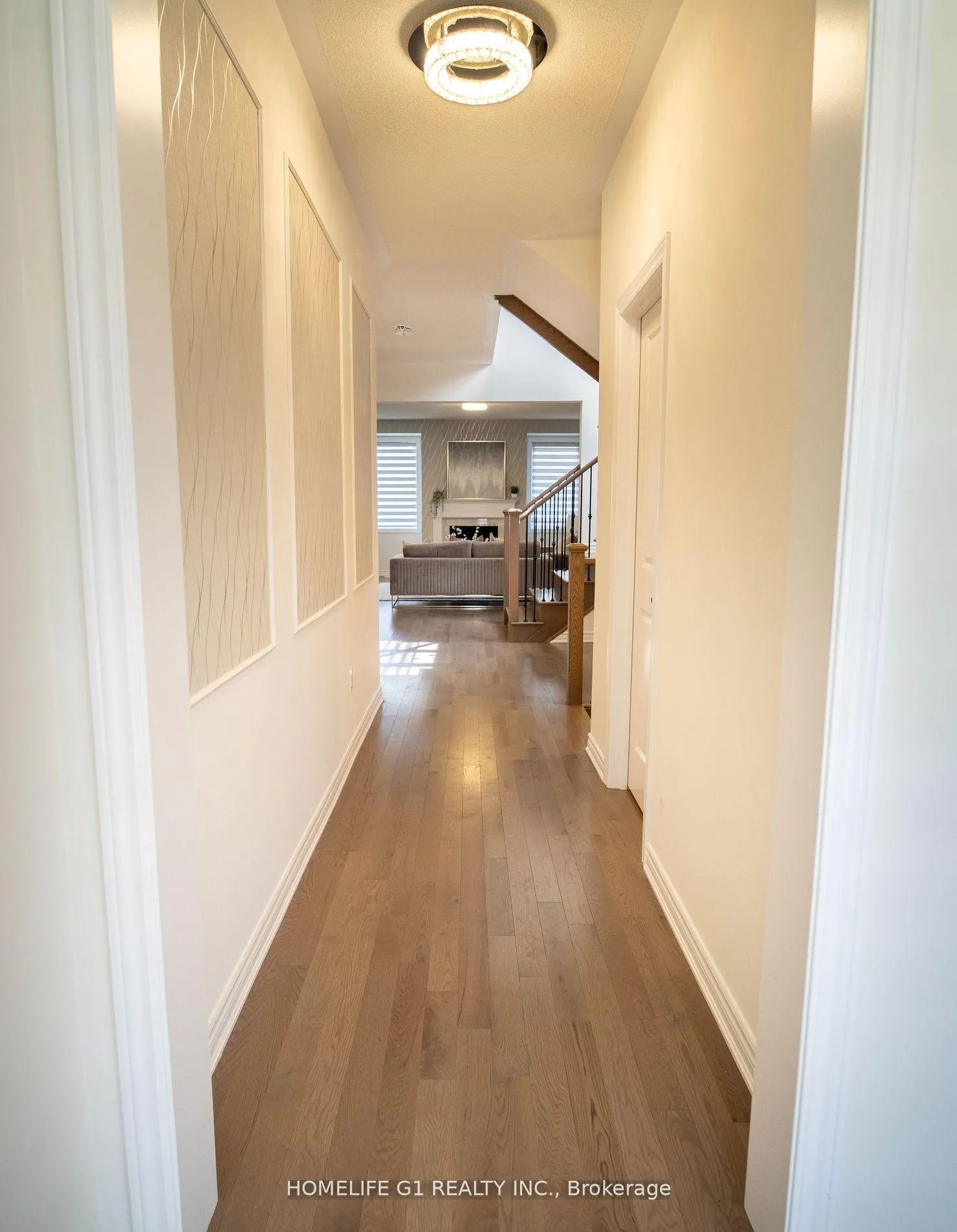 Photo 5 of 121 Petch Avenue, Caledon, Rural Caledon — HOMEH