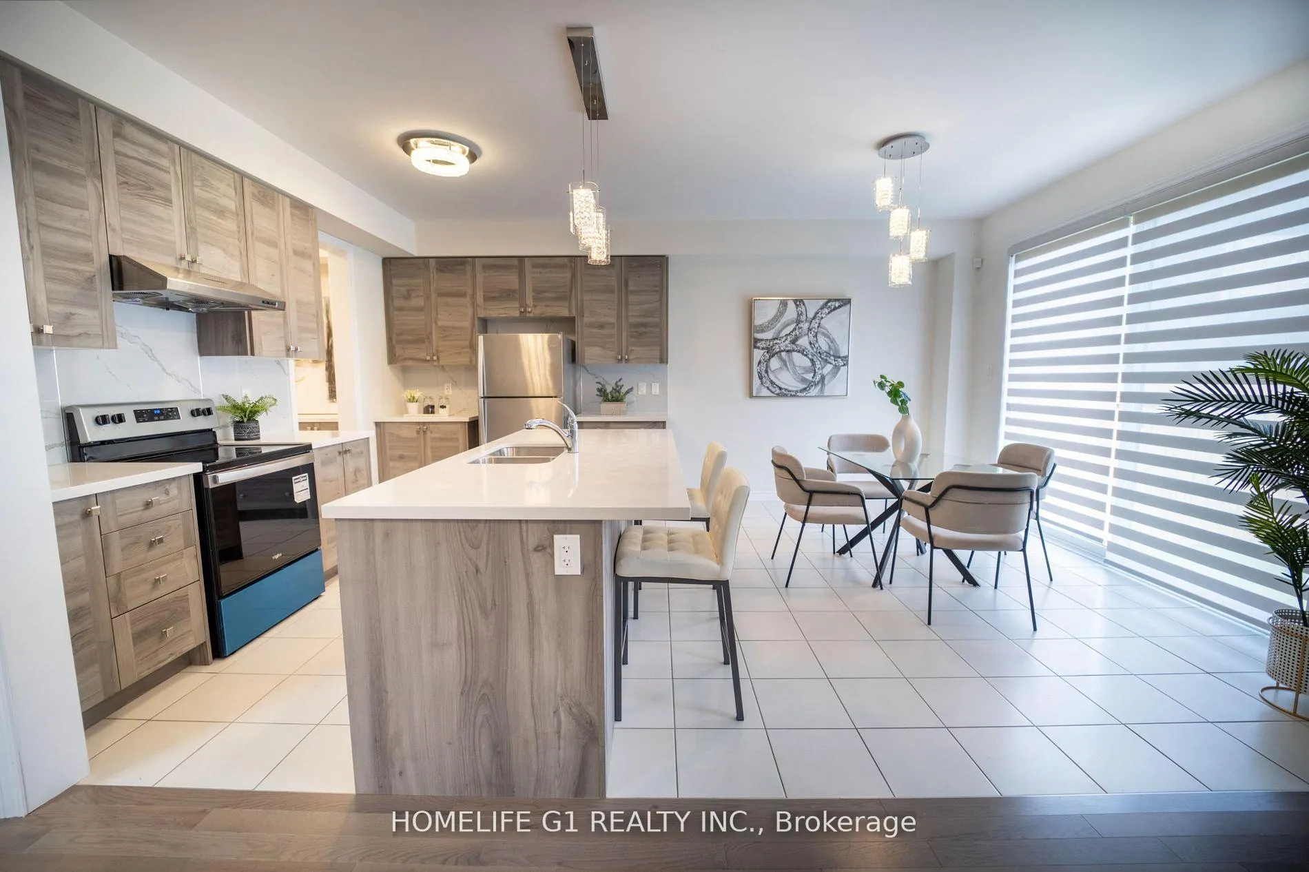 Photo 8 of 121 Petch Avenue, Caledon, Rural Caledon — HOMEH