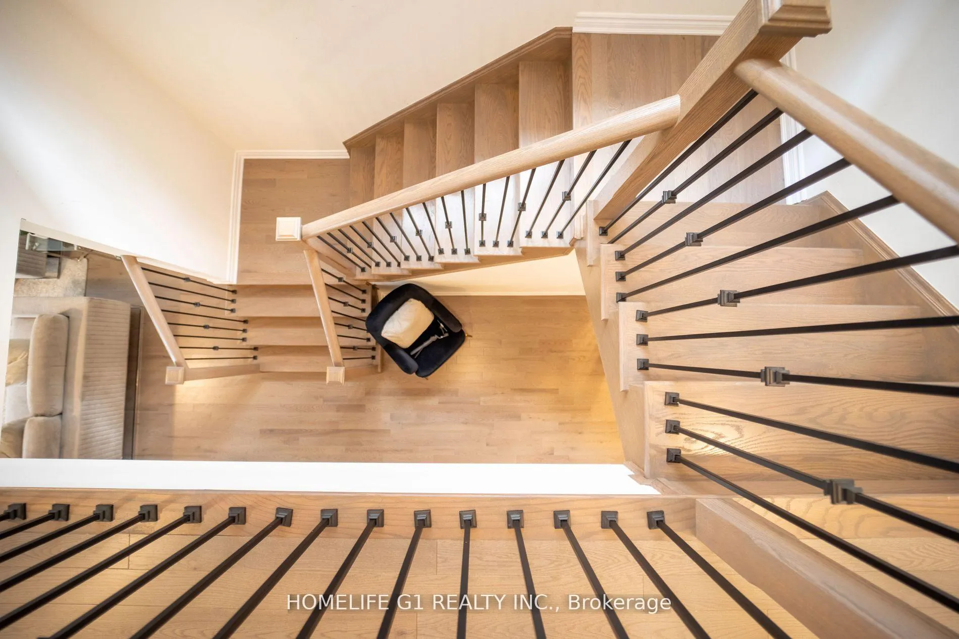 Photo 36 of 121 Petch Avenue, Caledon, Rural Caledon — HOMEH