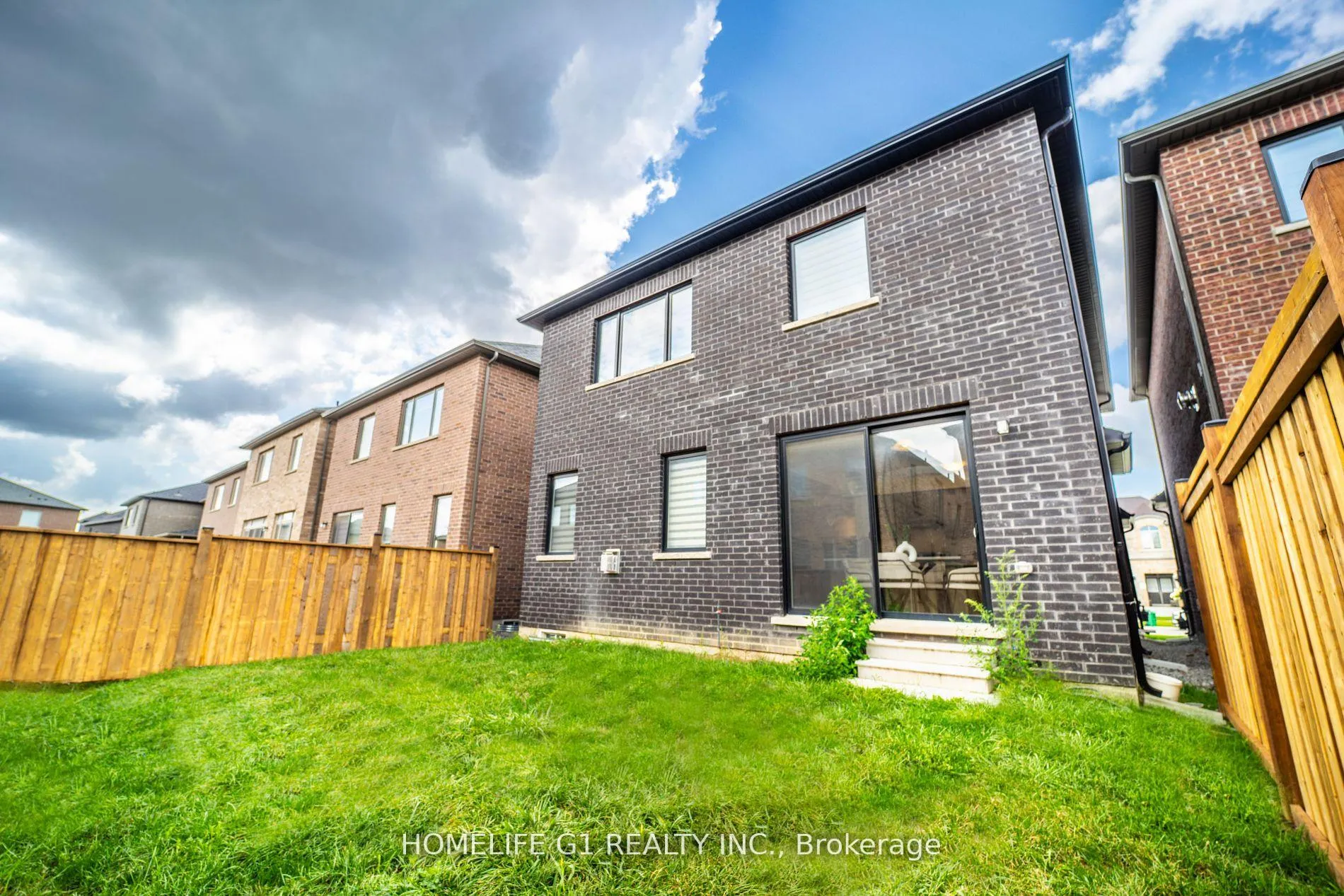 Photo 38 of 121 Petch Avenue, Caledon, Rural Caledon — HOMEH