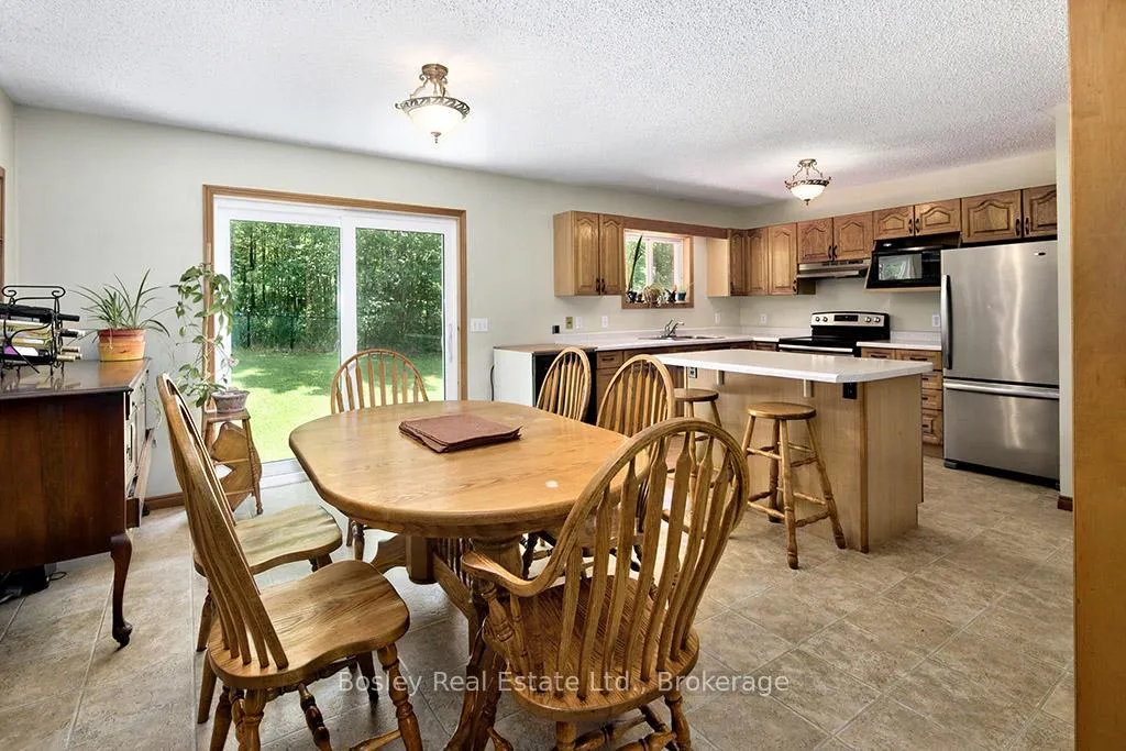 Photo 13 of 740202 Sideroad 10 Side Road, Chatsworth — HOMEH