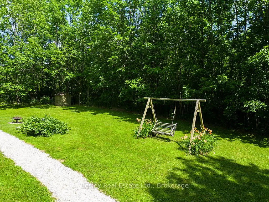 Photo 22 of 740202 Sideroad 10 Side Road, Chatsworth — HOMEH