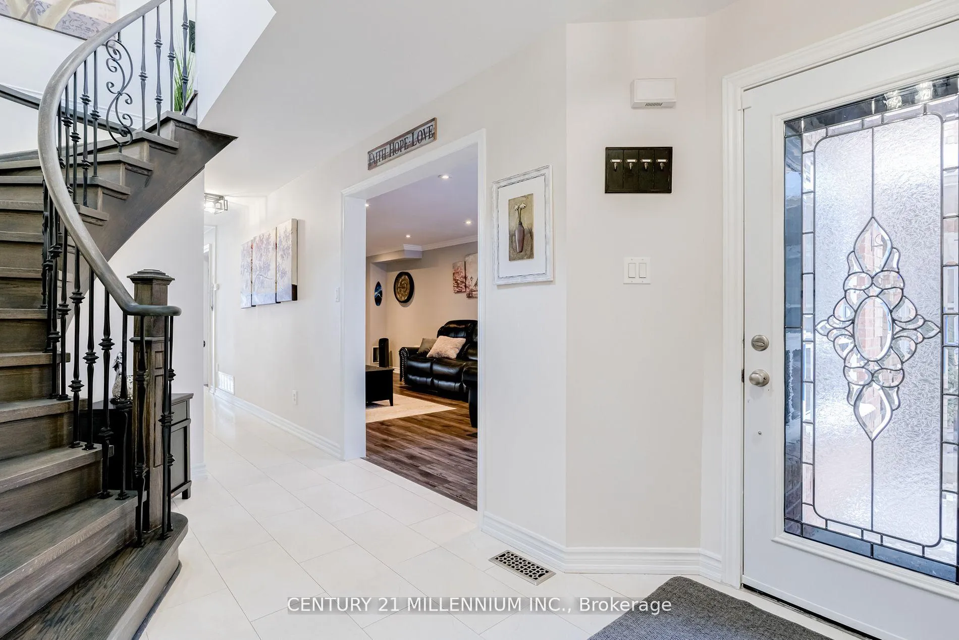 Photo 4 of 78 Trewartha Crescent, Brampton, Heart Lake West — HOMEH