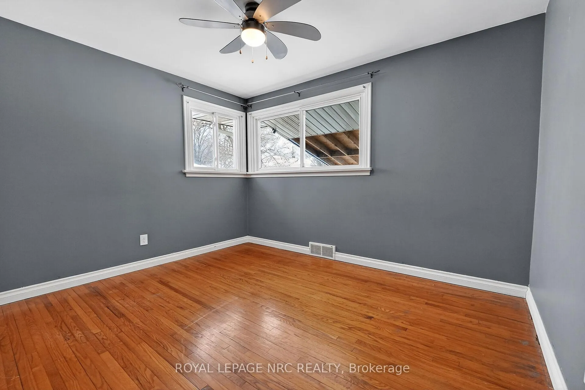 Photo 14 of 3 Cayuga Avenue, St. Catharines, Haig — HOMEH
