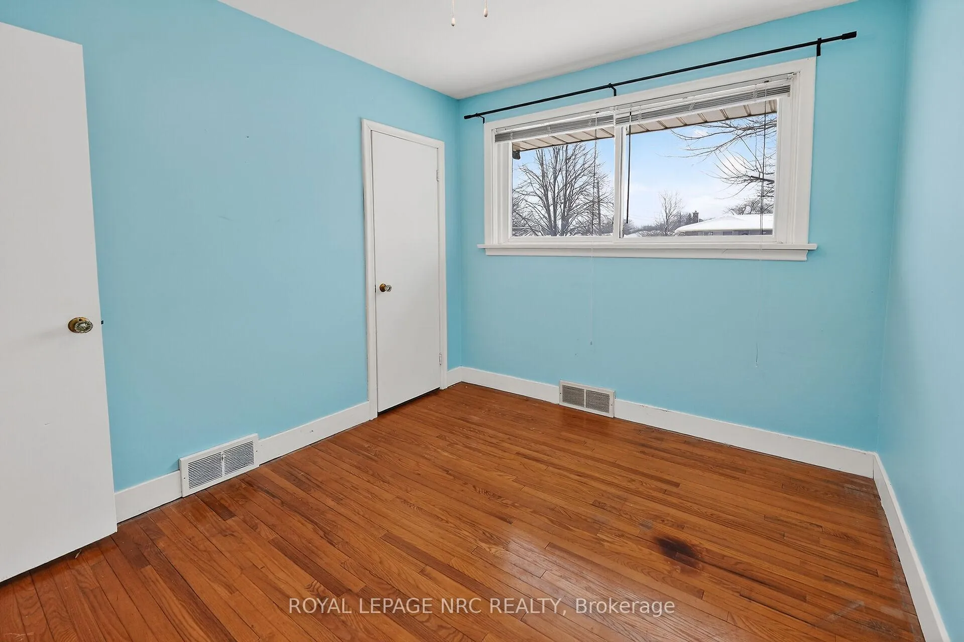 Photo 15 of 3 Cayuga Avenue, St. Catharines, Haig — HOMEH