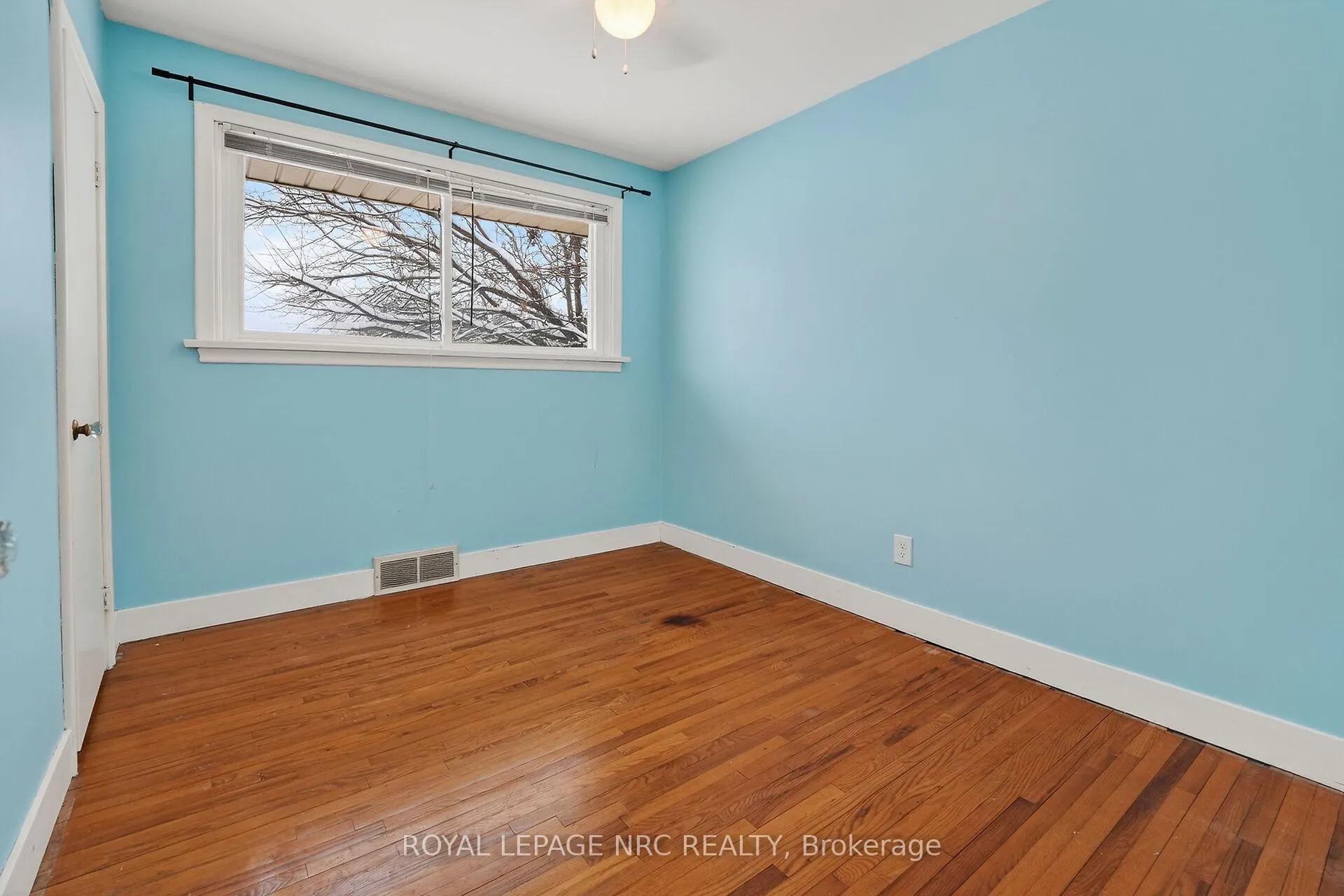 Photo 16 of 3 Cayuga Avenue, St. Catharines, Haig — HOMEH