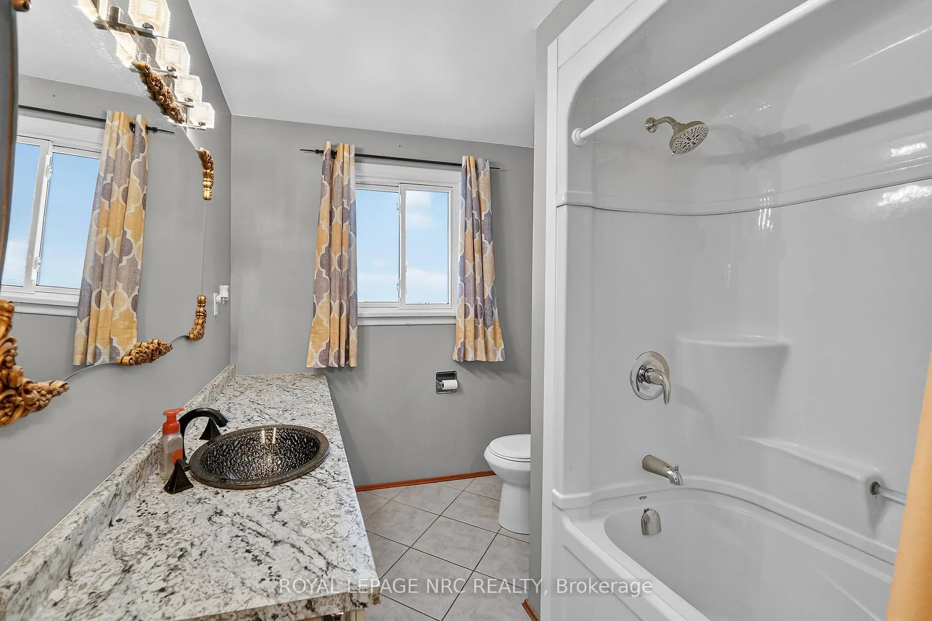 Photo 17 of 3 Cayuga Avenue, St. Catharines, Haig — HOMEH