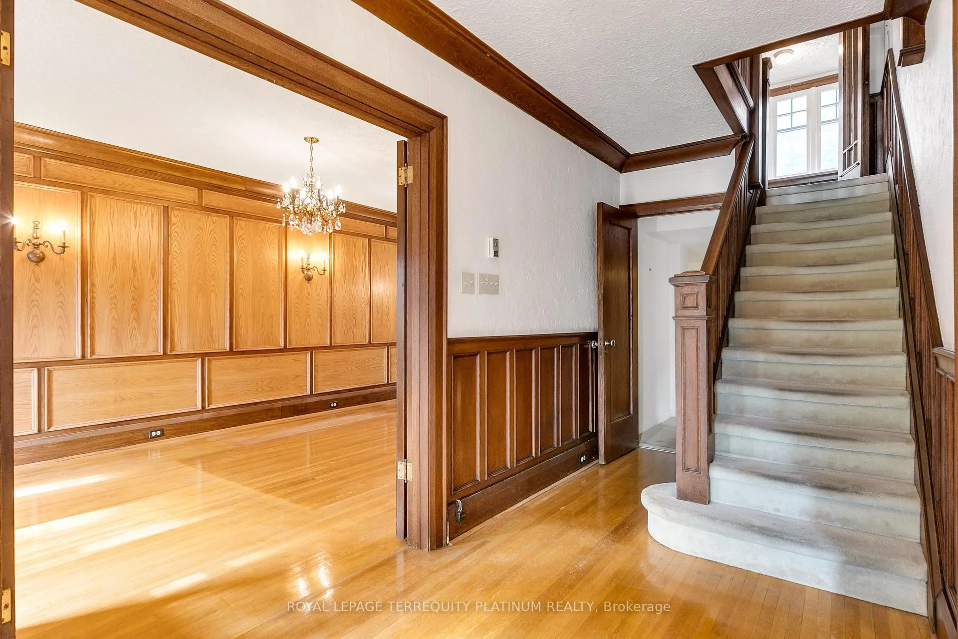 Photo 5 of 26 St Leonards Avenue, Toronto, Lawrence Park South — HOMEH
