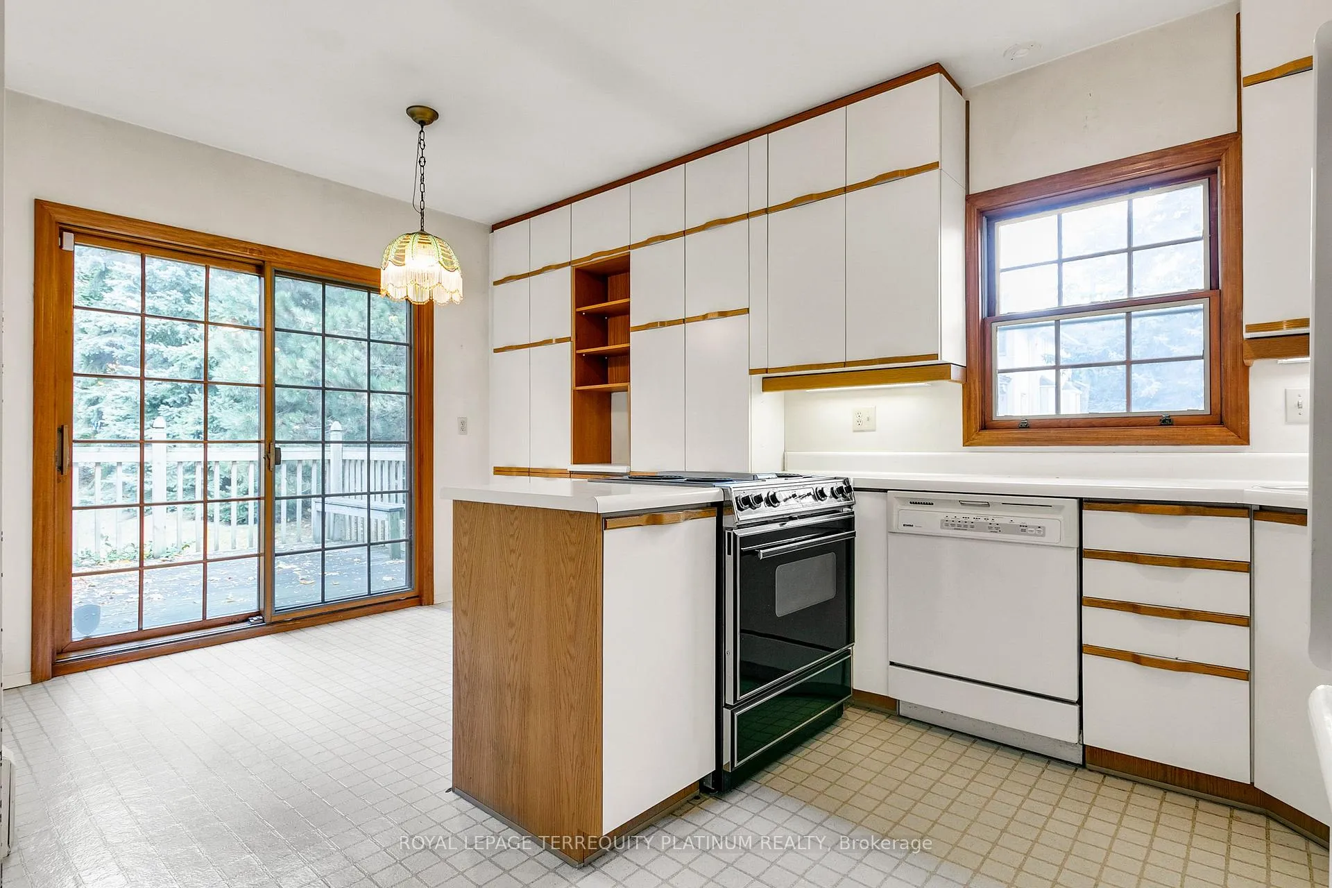 Photo 15 of 26 St Leonards Avenue, Toronto, Lawrence Park South — HOMEH