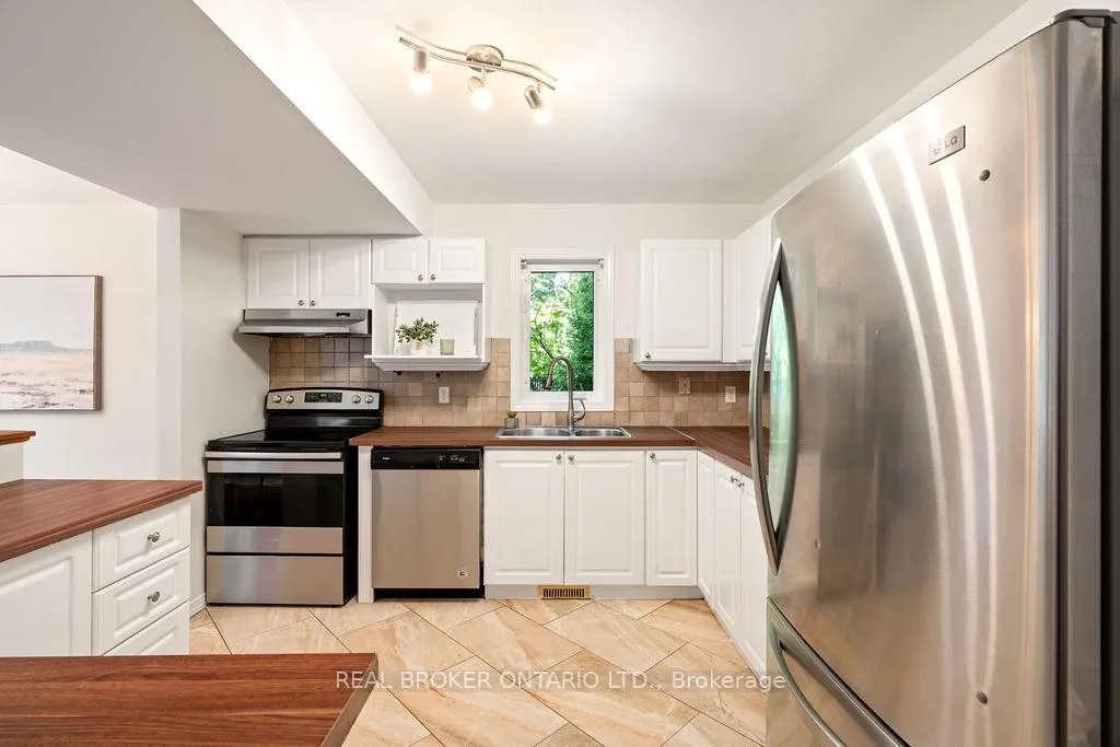 Photo 16 of 2 Sherring Crescent, Ottawa, Kanata - Kanata Lakes/Heritage Hills — HOMEH