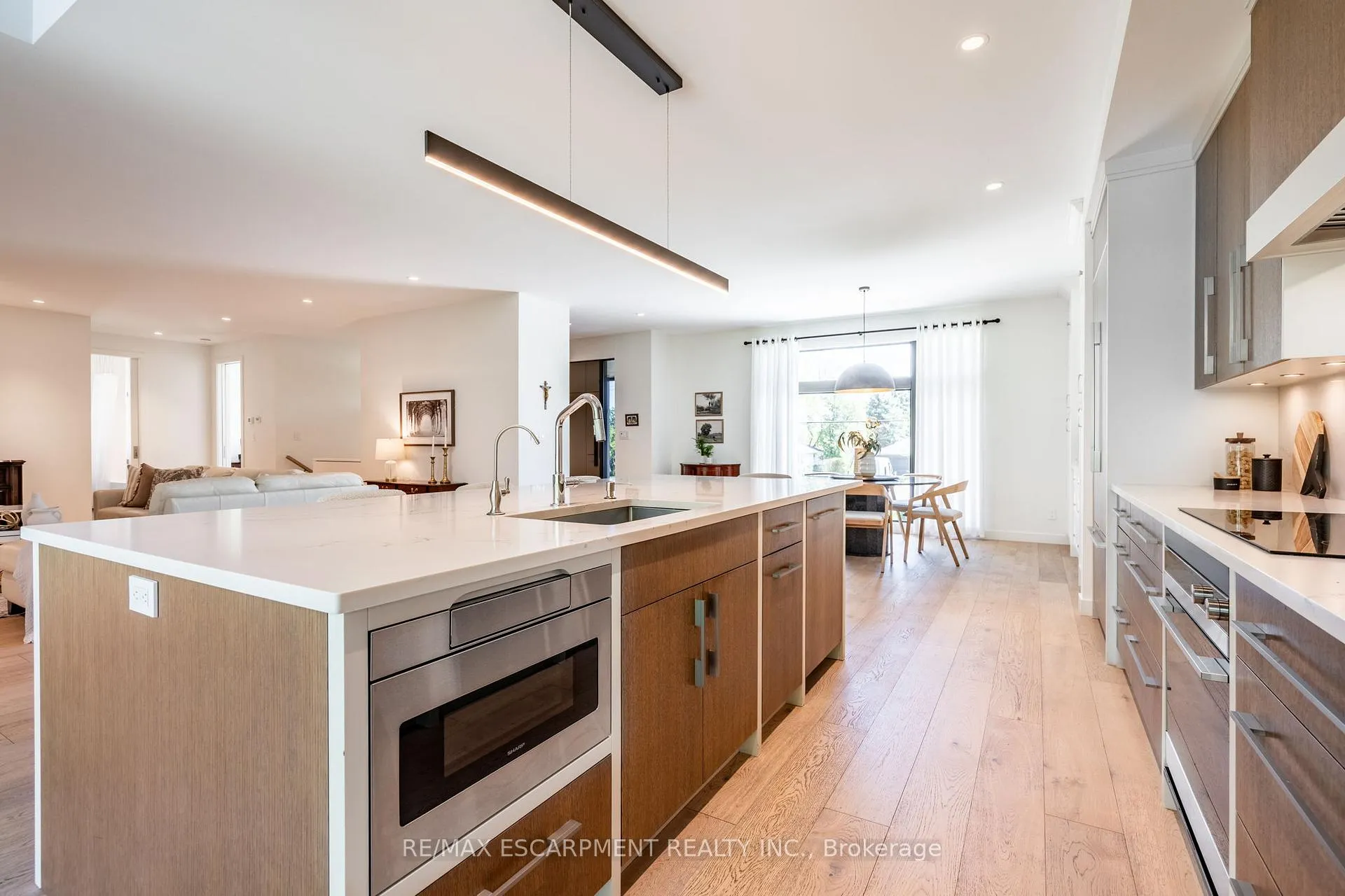 Photo 13 of 114 Overdale Avenue, Hamilton, Waterdown — HOMEH