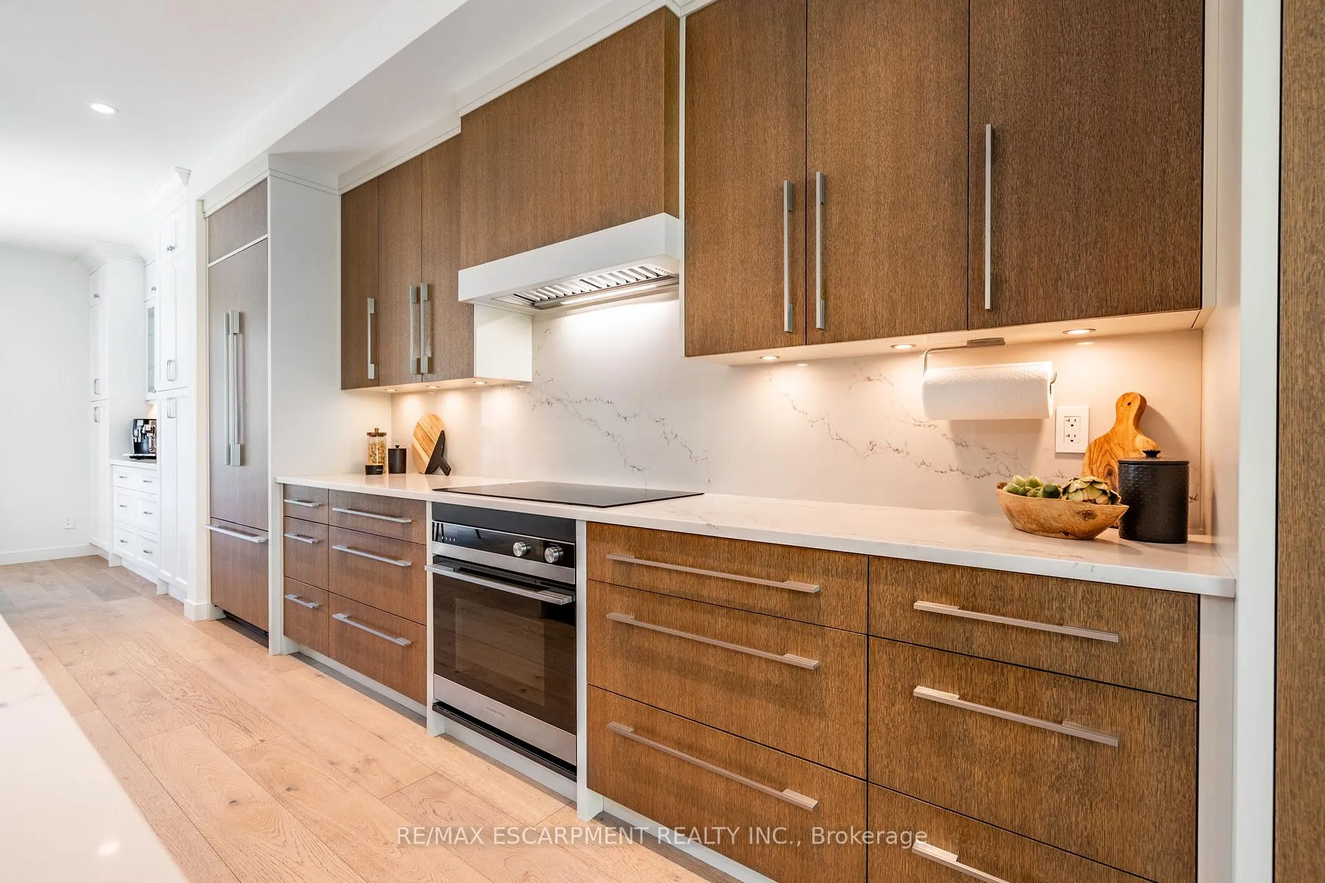 Photo 14 of 114 Overdale Avenue, Hamilton, Waterdown — HOMEH