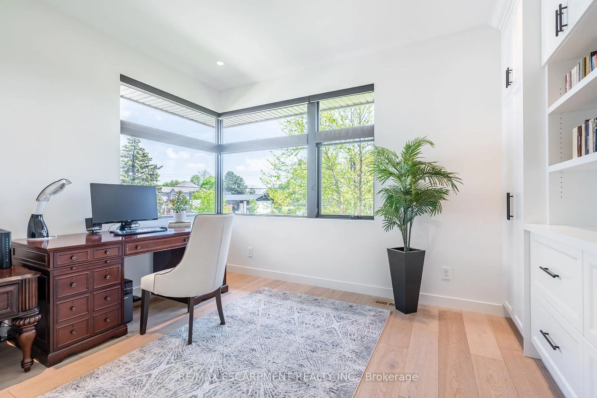 Photo 18 of 114 Overdale Avenue, Hamilton, Waterdown — HOMEH