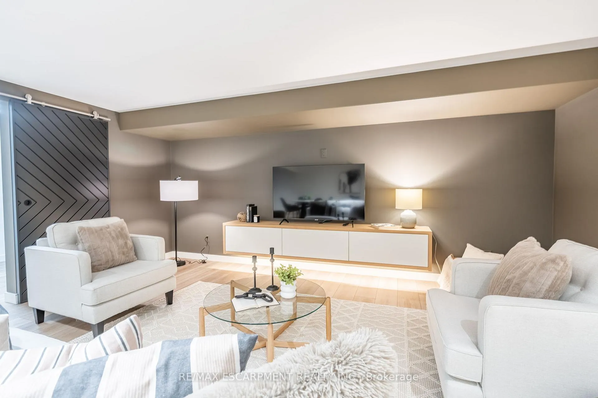 Photo 27 of 114 Overdale Avenue, Hamilton, Waterdown — HOMEH