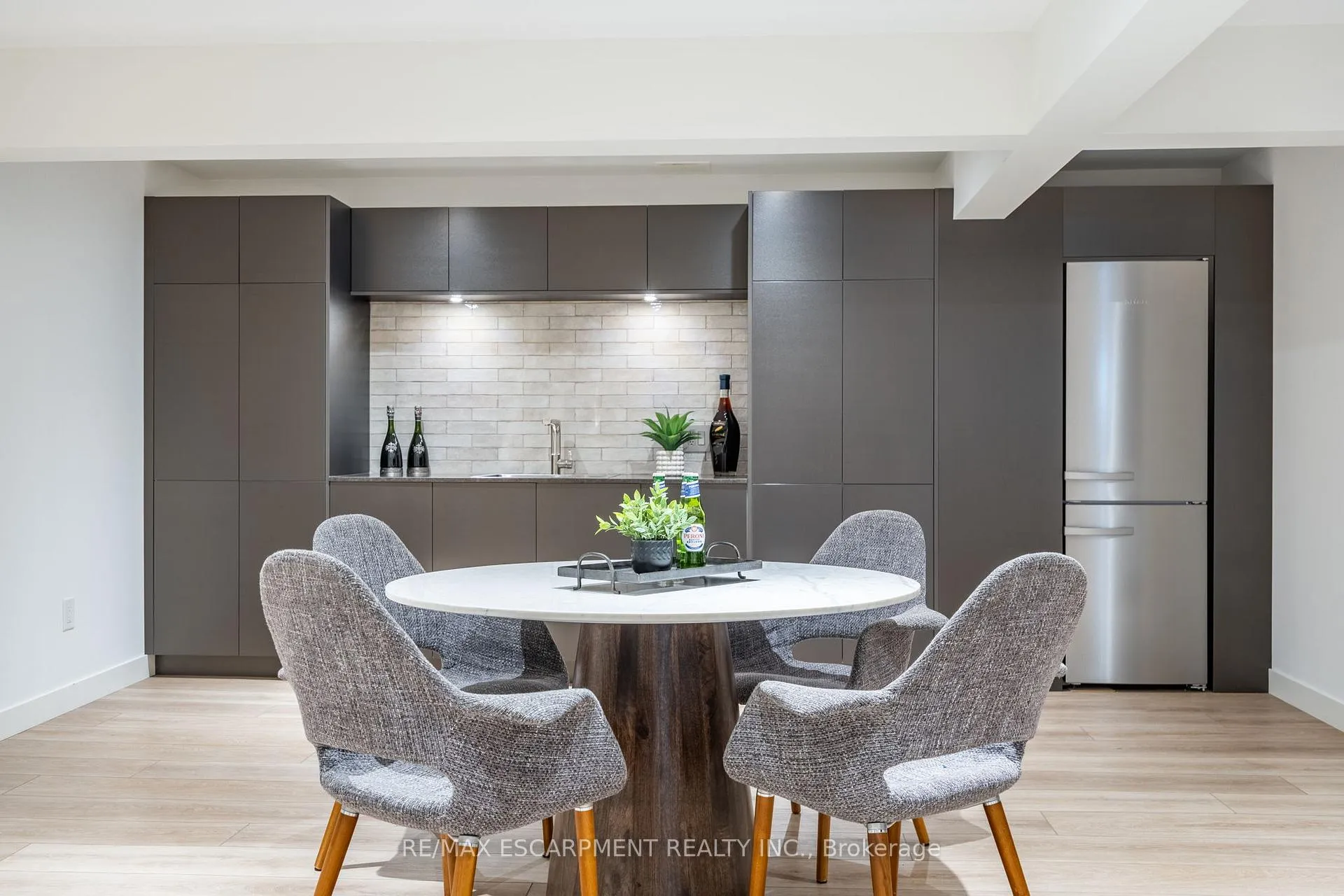 Photo 29 of 114 Overdale Avenue, Hamilton, Waterdown — HOMEH