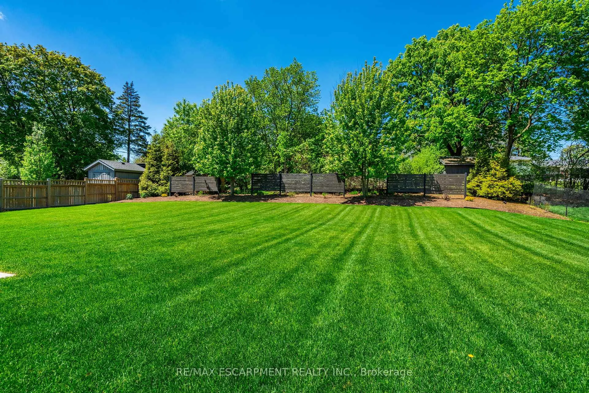 Photo 39 of 114 Overdale Avenue, Hamilton, Waterdown — HOMEH