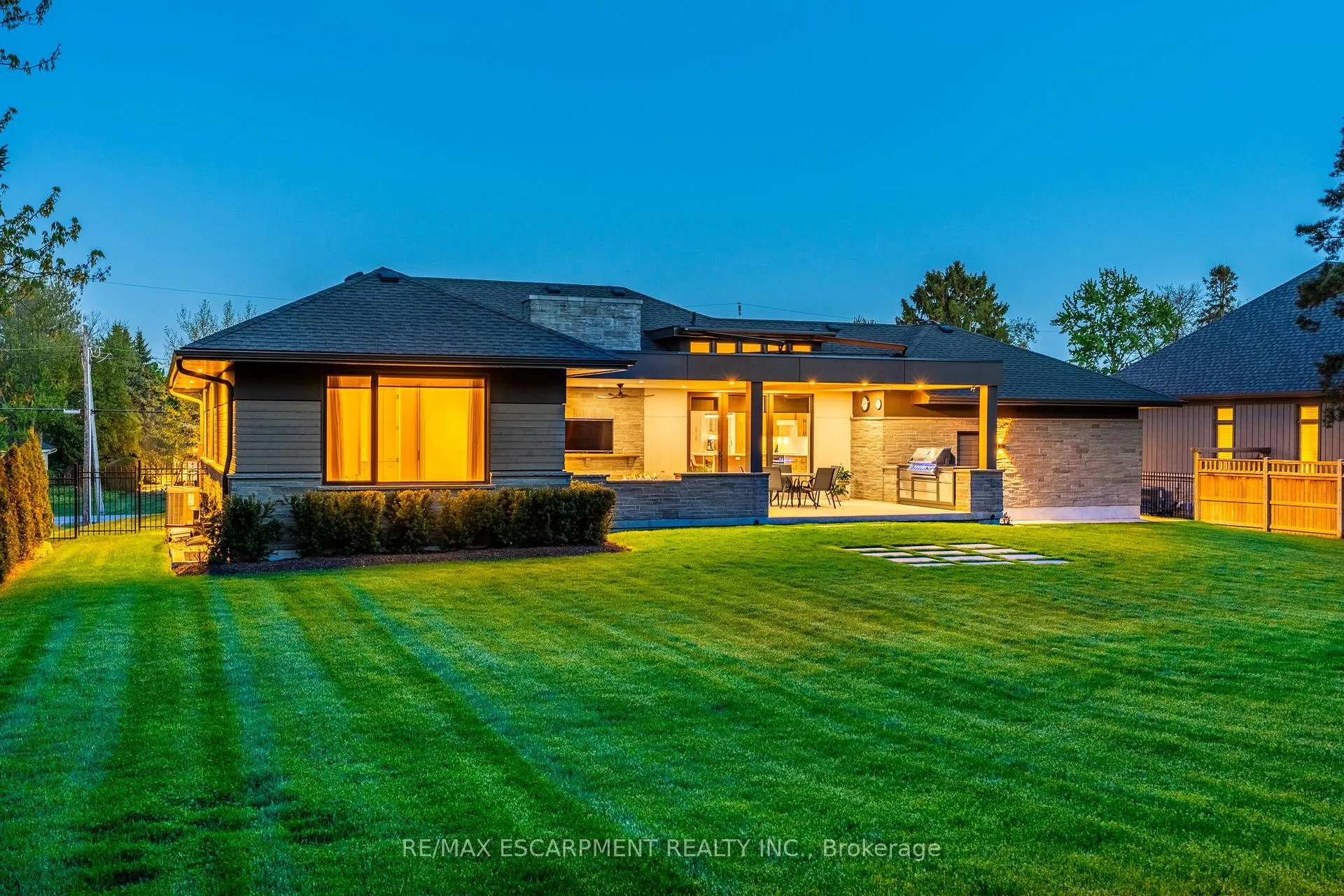 Photo 43 of 114 Overdale Avenue, Hamilton, Waterdown — HOMEH