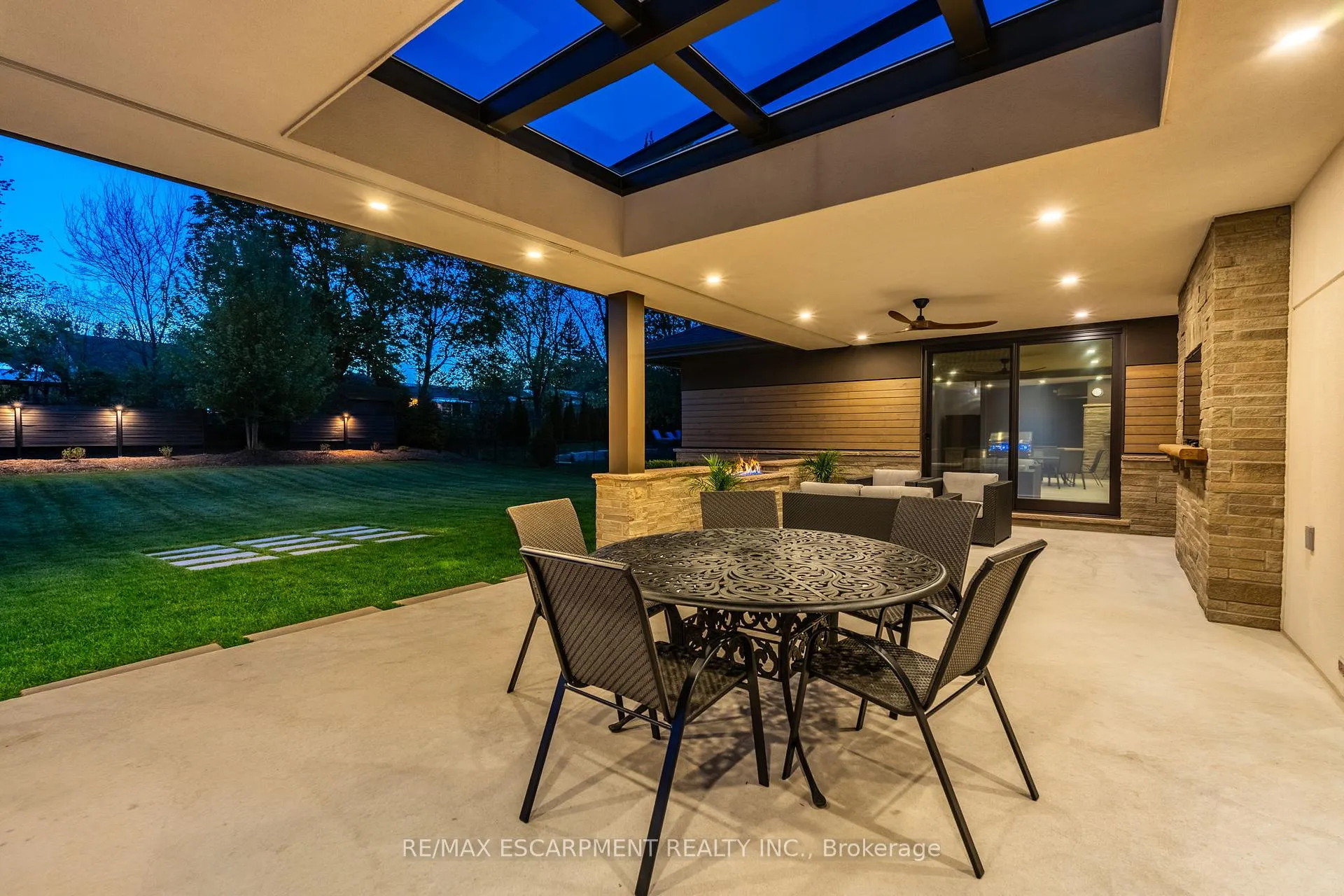 Photo 44 of 114 Overdale Avenue, Hamilton, Waterdown — HOMEH