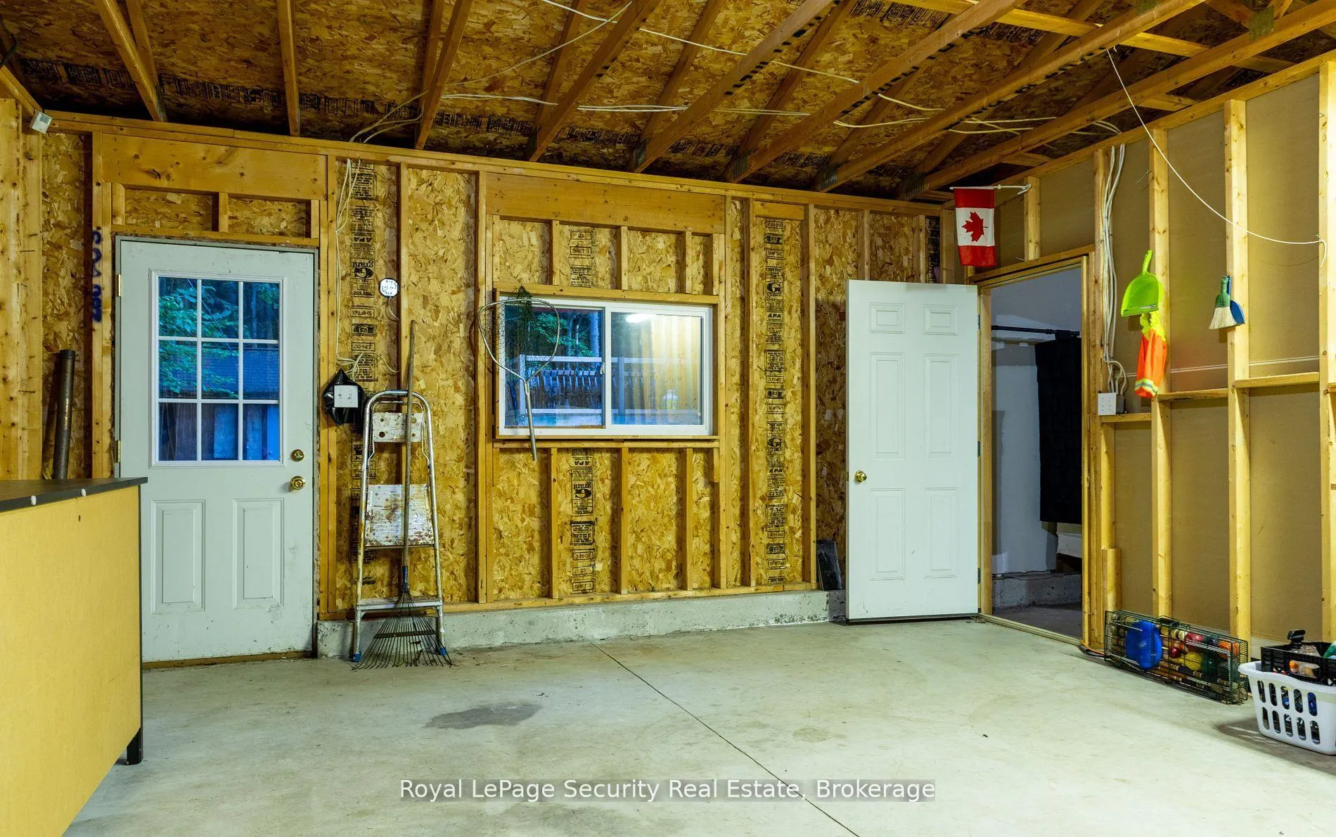 Photo 24 of 7458 5th Line, Essa, Rural Essa — HOMEH
