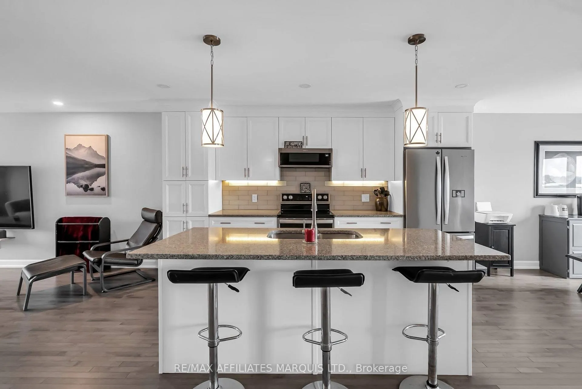 Photo 6 of 246 Bellwood Drive, Cornwall — HOMEH