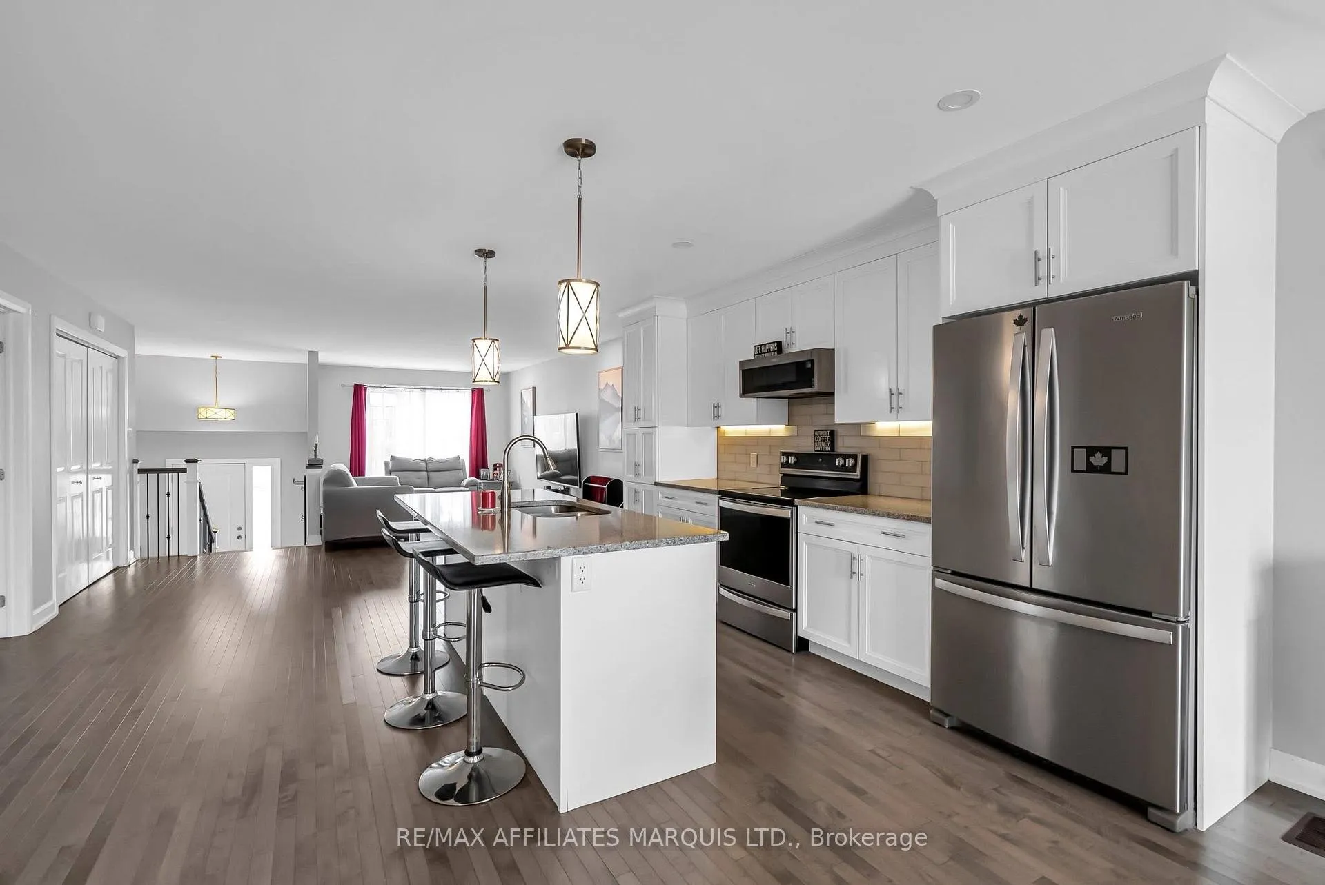 Photo 8 of 246 Bellwood Drive, Cornwall — HOMEH