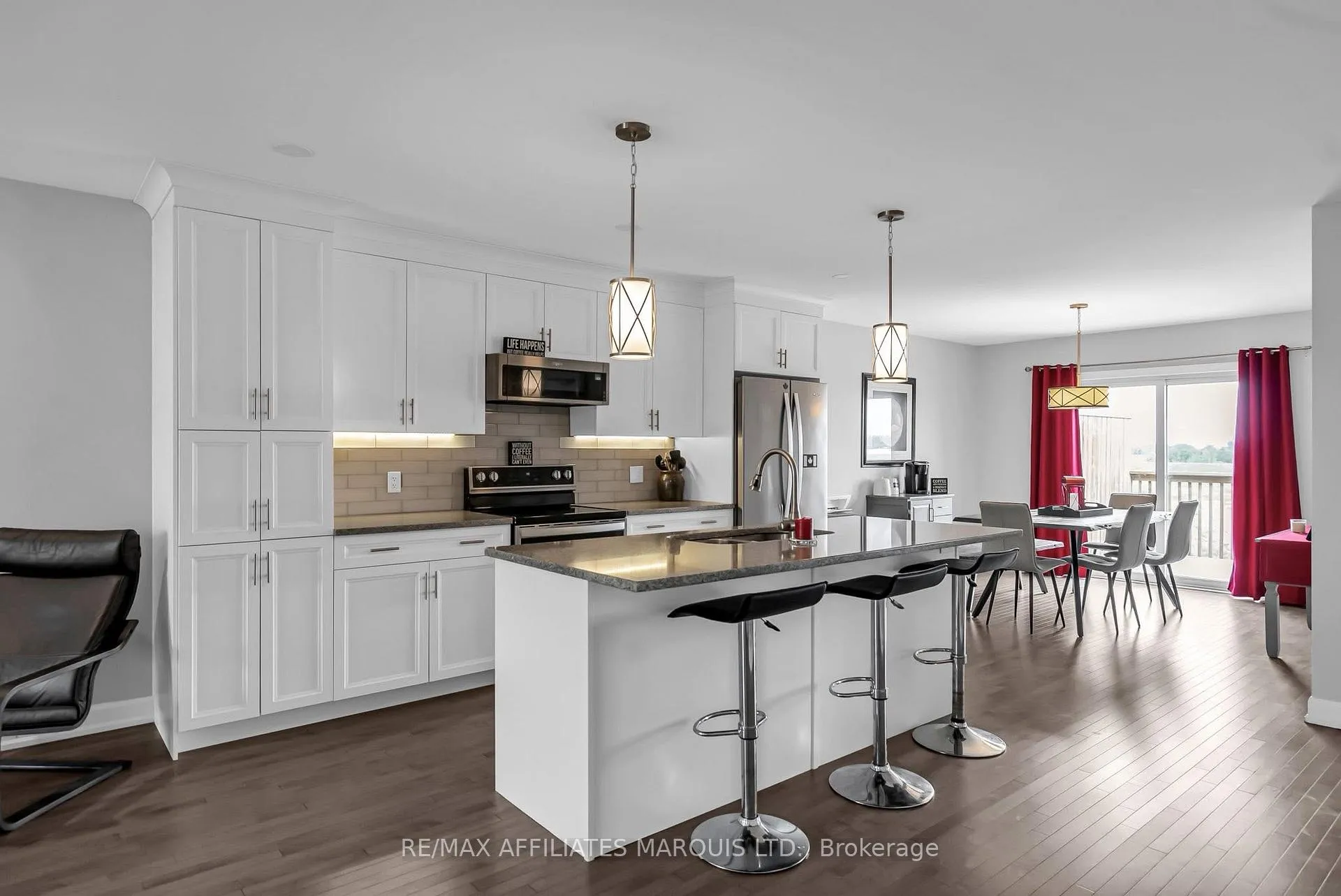 Photo 9 of 246 Bellwood Drive, Cornwall — HOMEH
