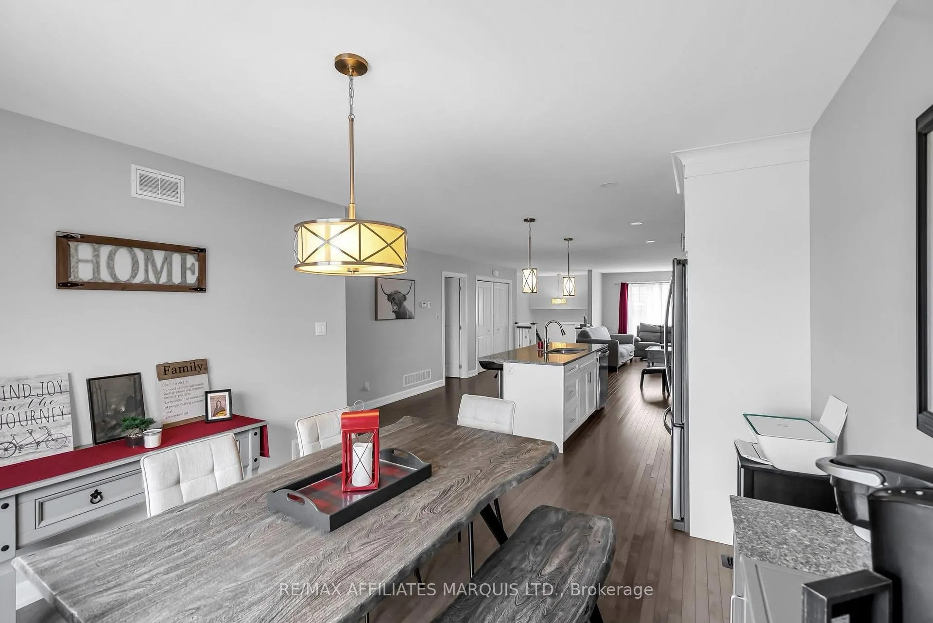 Photo 10 of 246 Bellwood Drive, Cornwall — HOMEH
