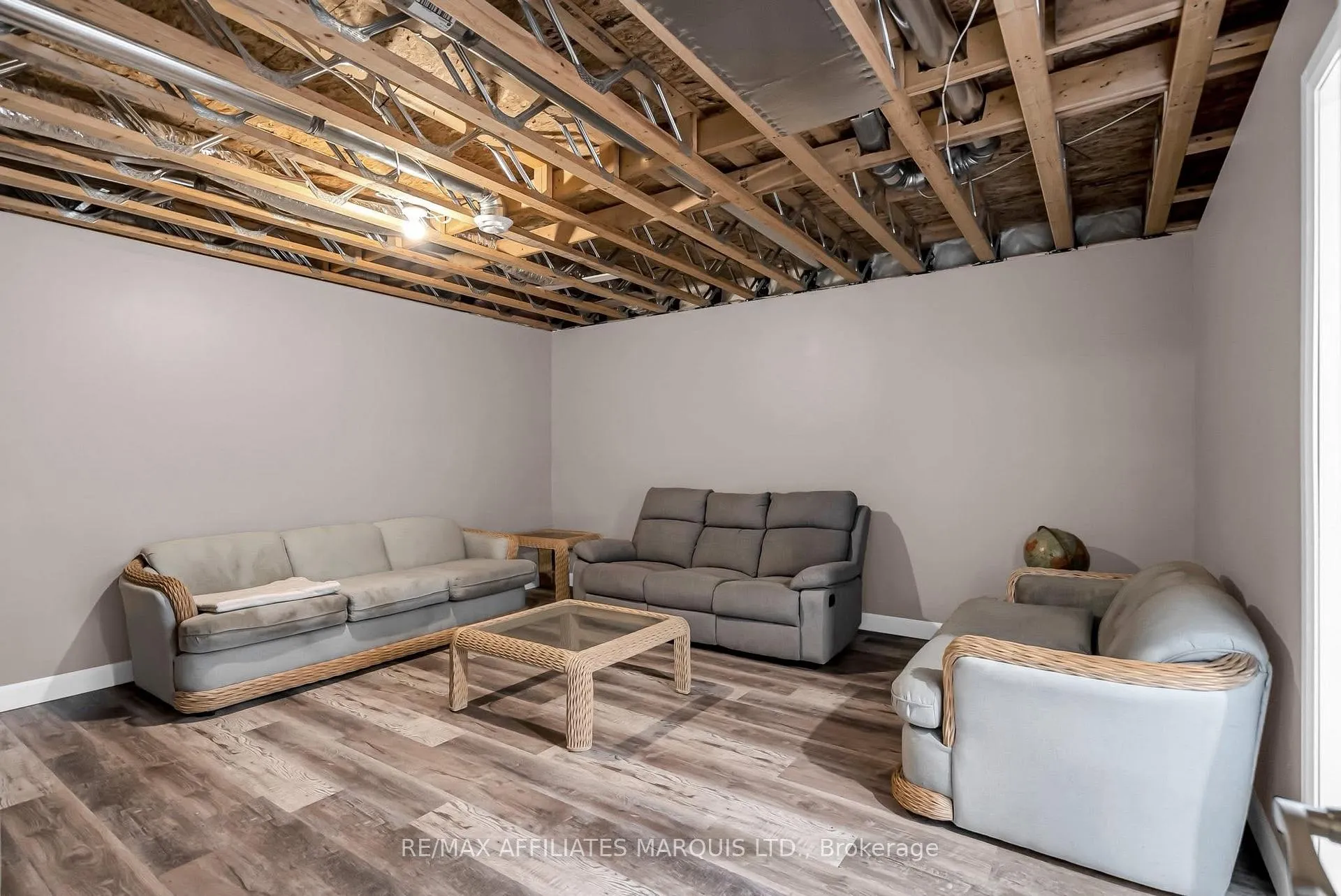 Photo 24 of 246 Bellwood Drive, Cornwall — HOMEH
