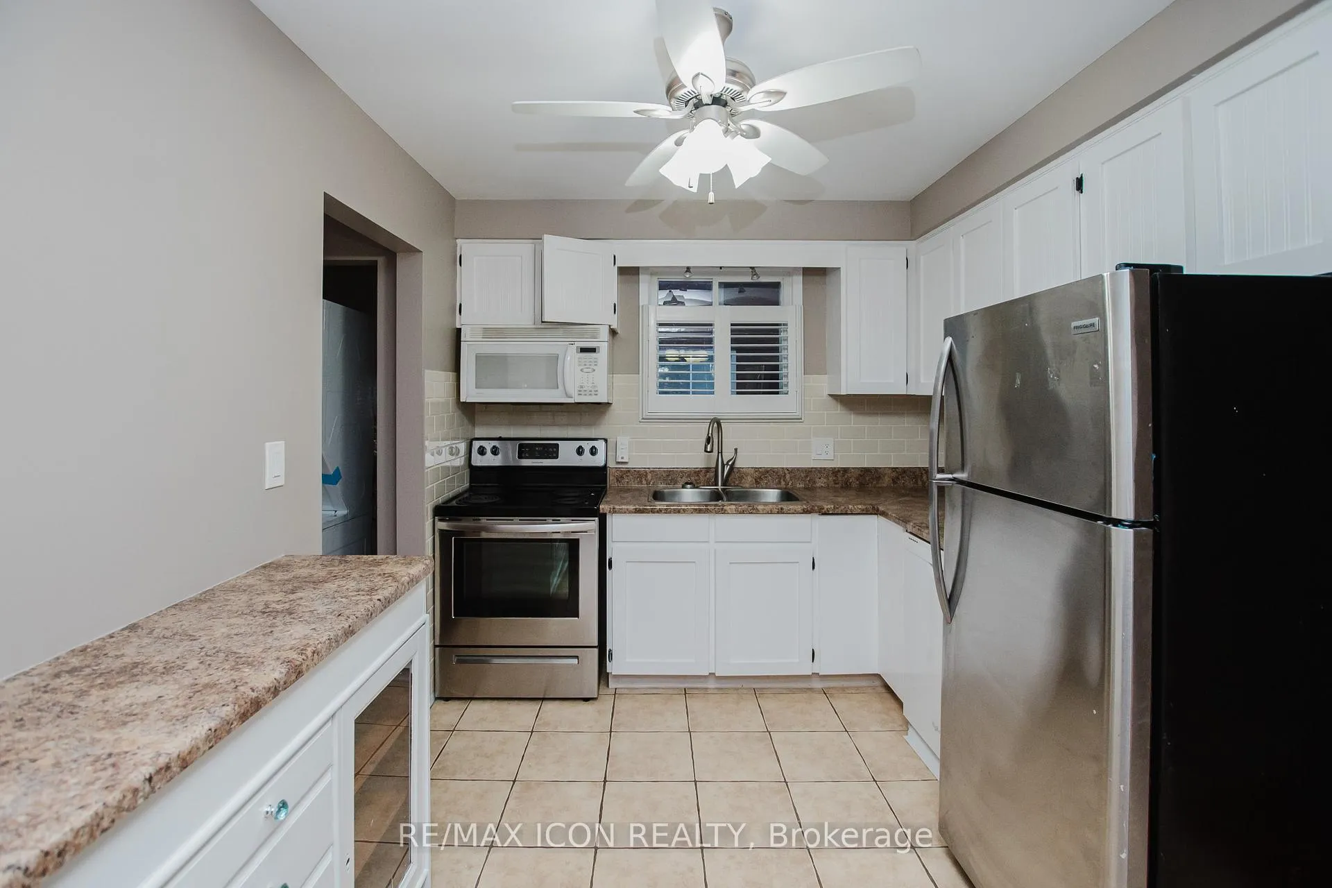Photo 10 of 8332 Mundare Crescent, Niagara Falls, Chippawa — HOMEH