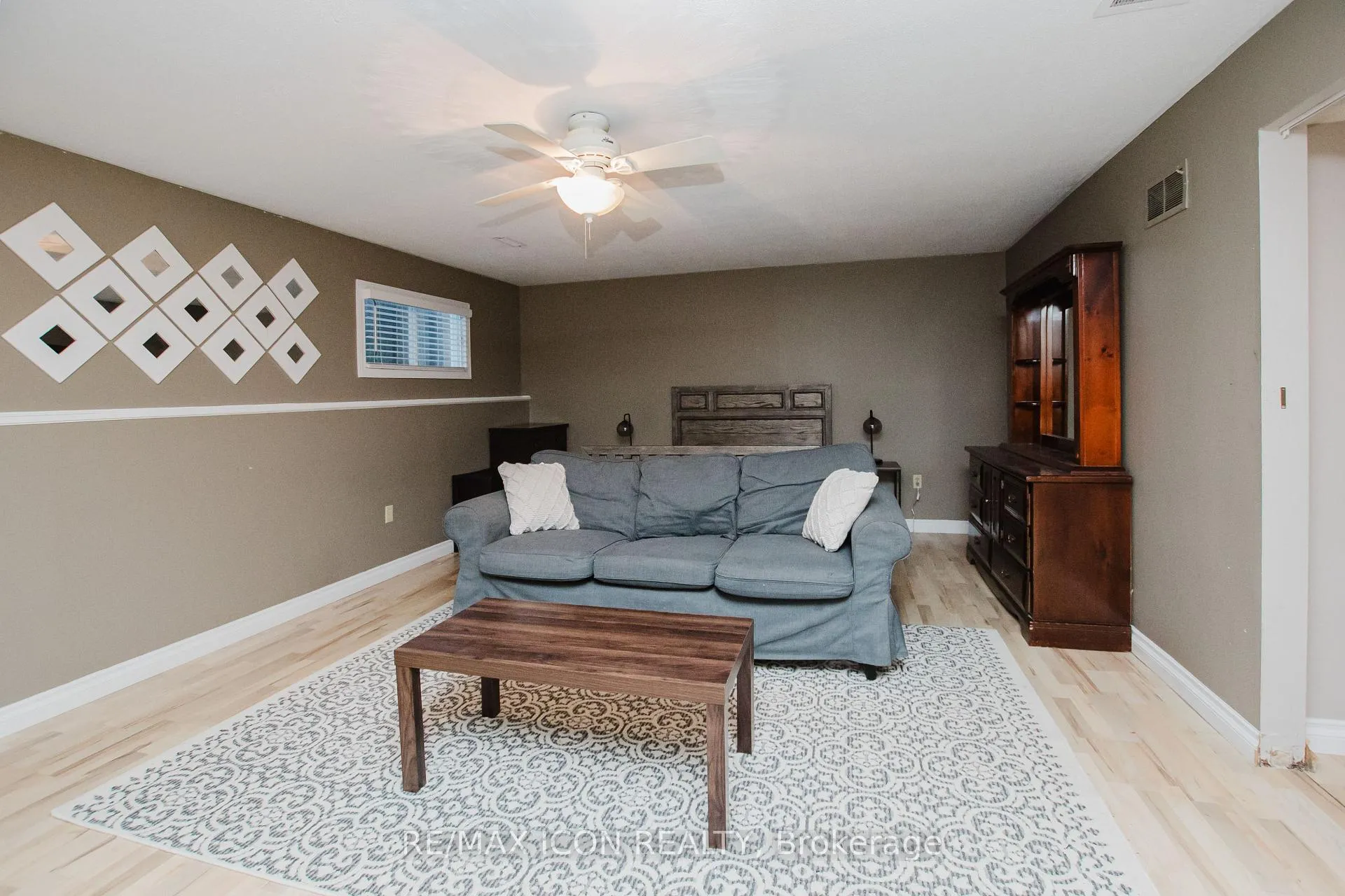 Photo 31 of 8332 Mundare Crescent, Niagara Falls, Chippawa — HOMEH