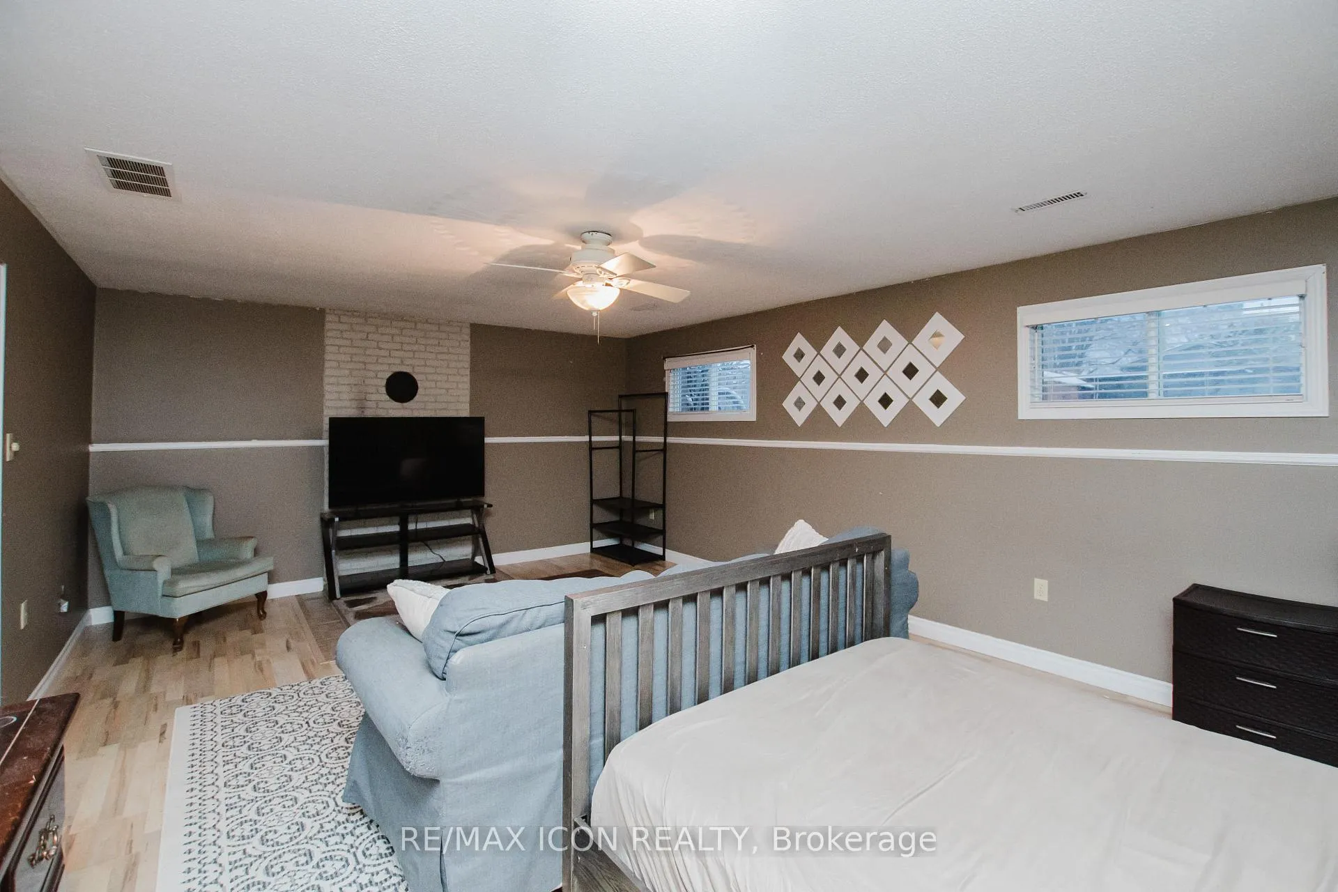 Photo 35 of 8332 Mundare Crescent, Niagara Falls, Chippawa — HOMEH